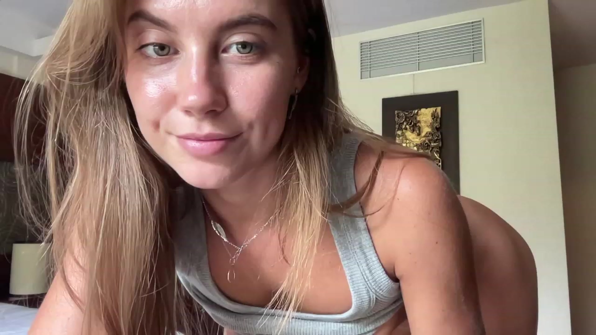 Gallery image thumbnail from BaliSurfGirl's myfreecams stream on, 02/14/2023, 06:34 image 7 of 20