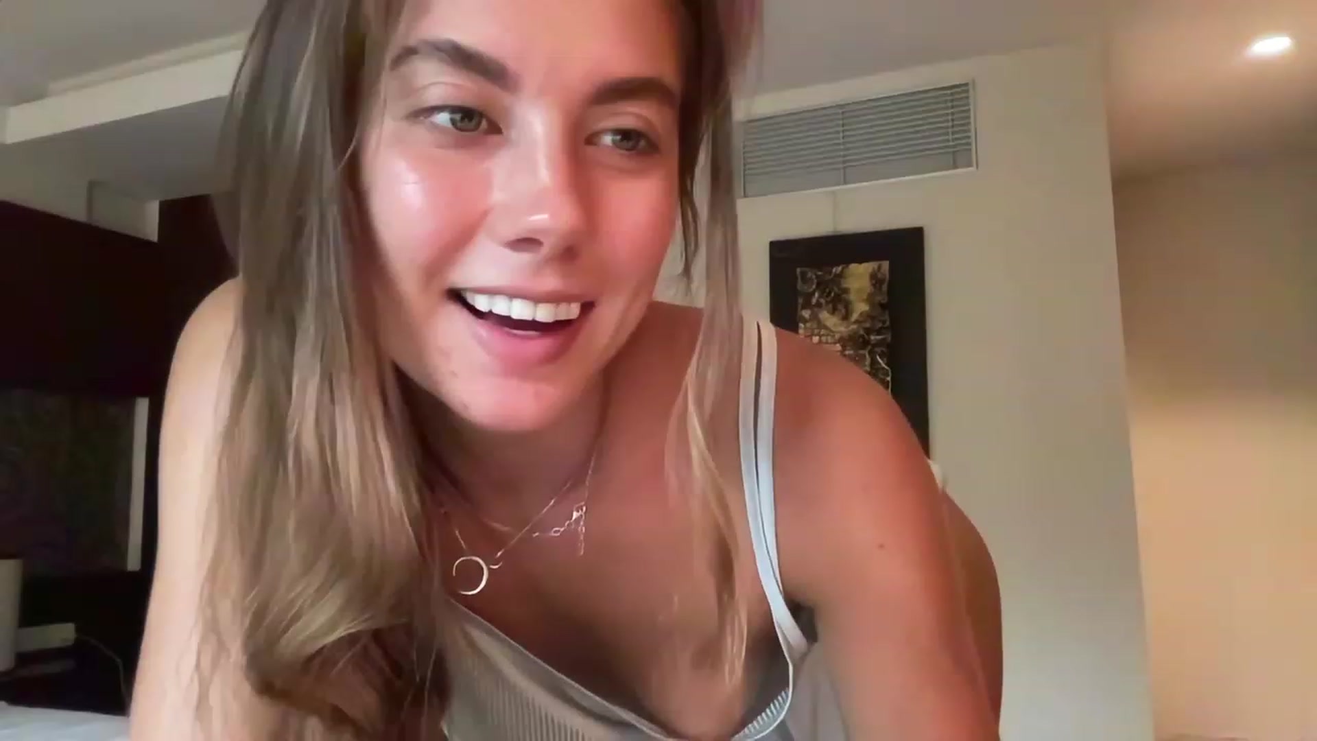 Gallery image thumbnail from BaliSurfGirl's myfreecams stream on, 02/17/2023, 23:23 image 18 of 20