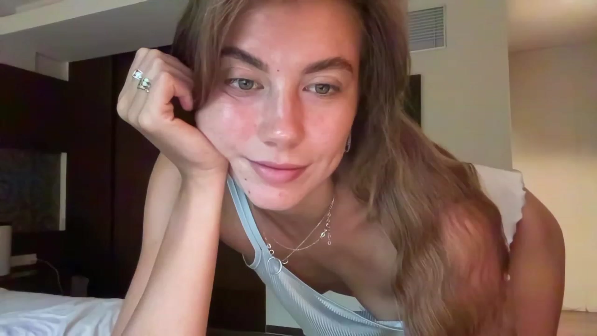 Gallery image thumbnail from BaliSurfGirl's myfreecams stream on, 02/17/2023, 23:23 image 2 of 20