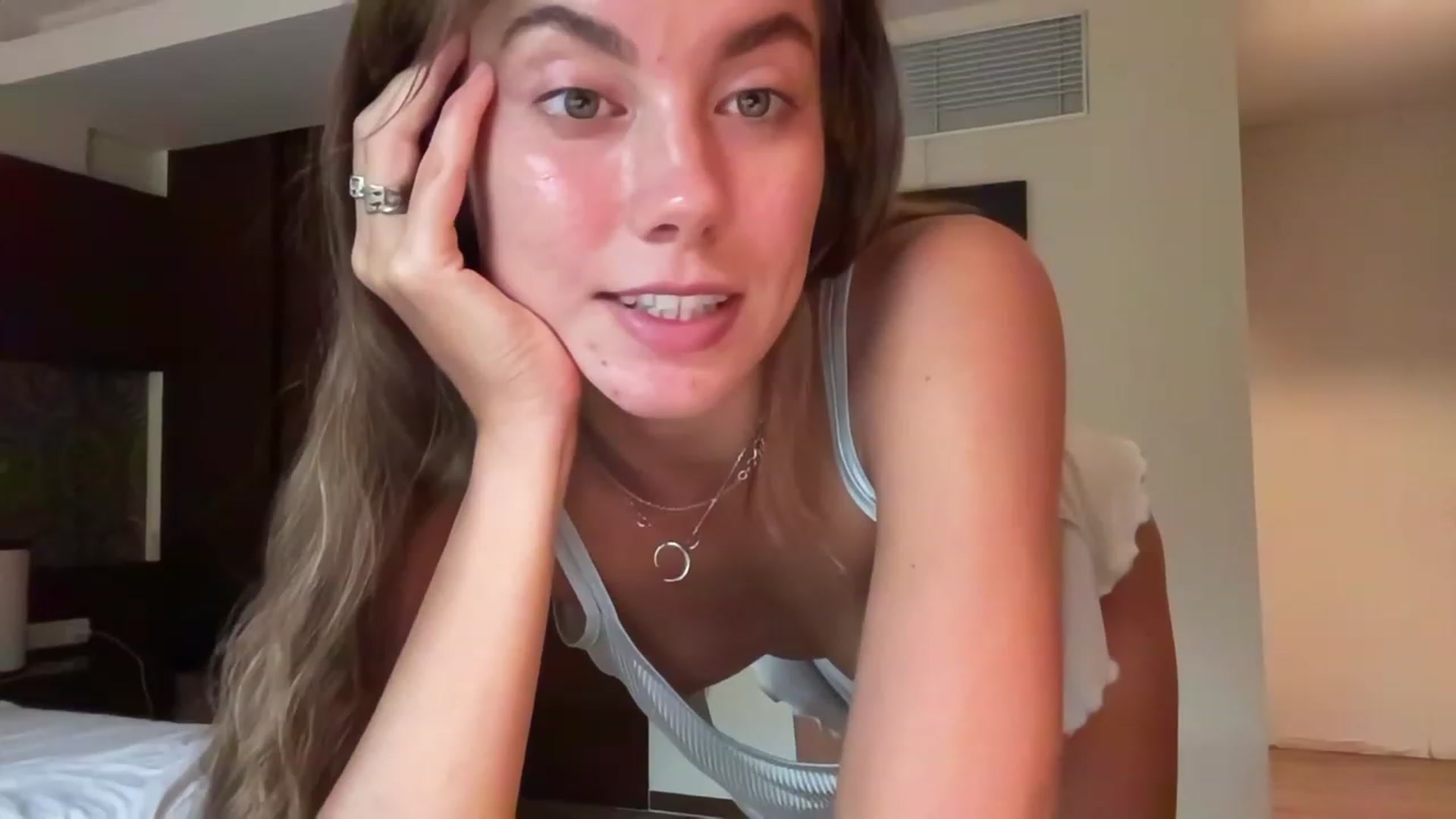 Gallery image thumbnail from BaliSurfGirl's myfreecams stream on, 02/17/2023, 23:23 image 16 of 20