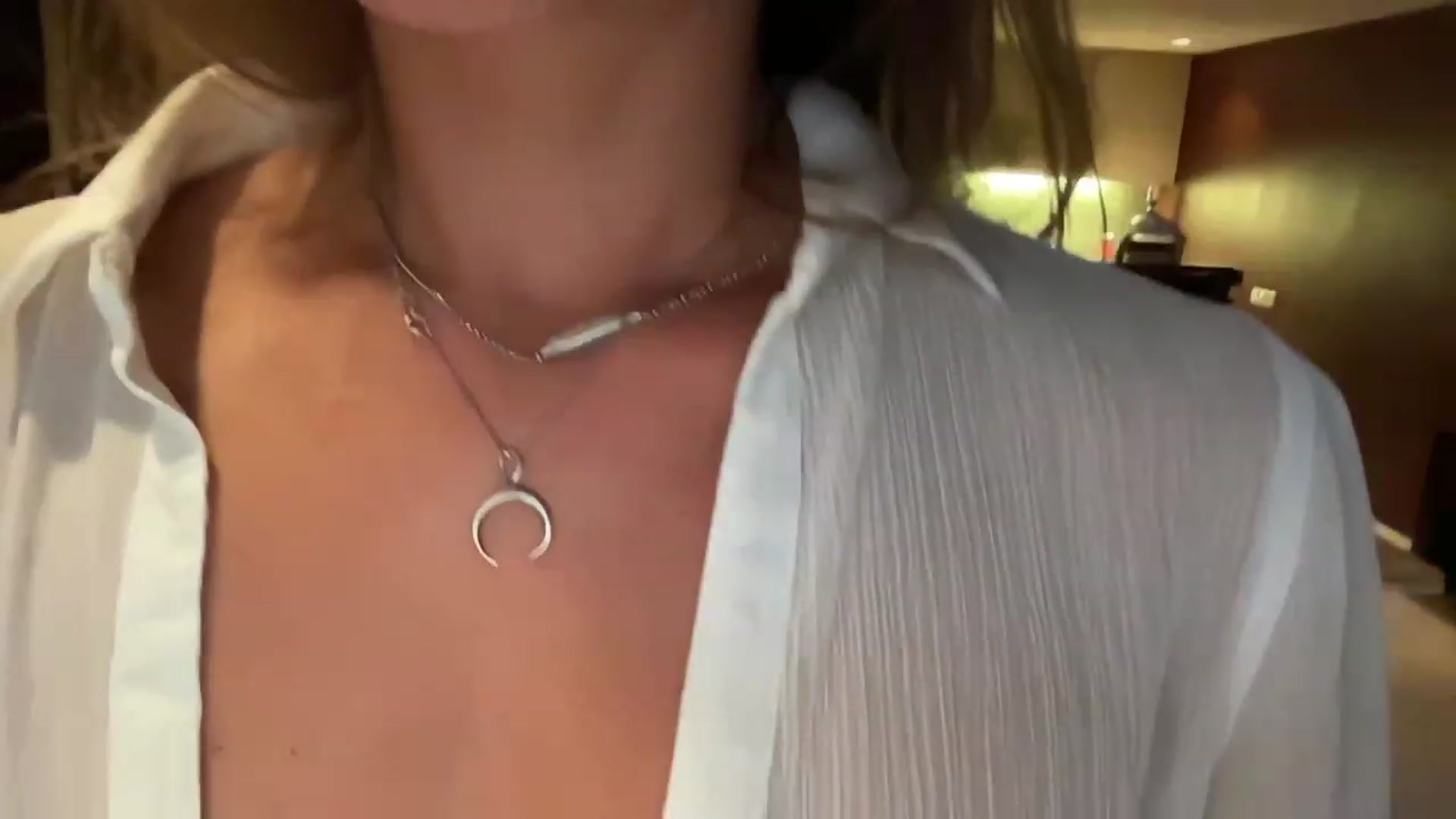 Gallery image thumbnail from BaliSurfGirl's myfreecams stream on, 02/24/2023, 22:37 image 9 of 20