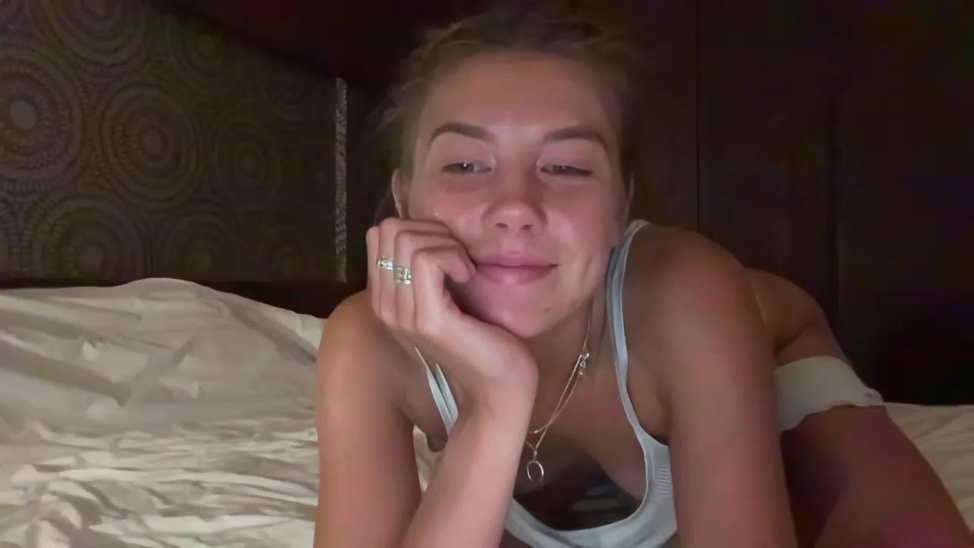 Gallery image thumbnail from BaliSurfGirl's myfreecams stream on, 02/27/2023, 11:35 image 16 of 20