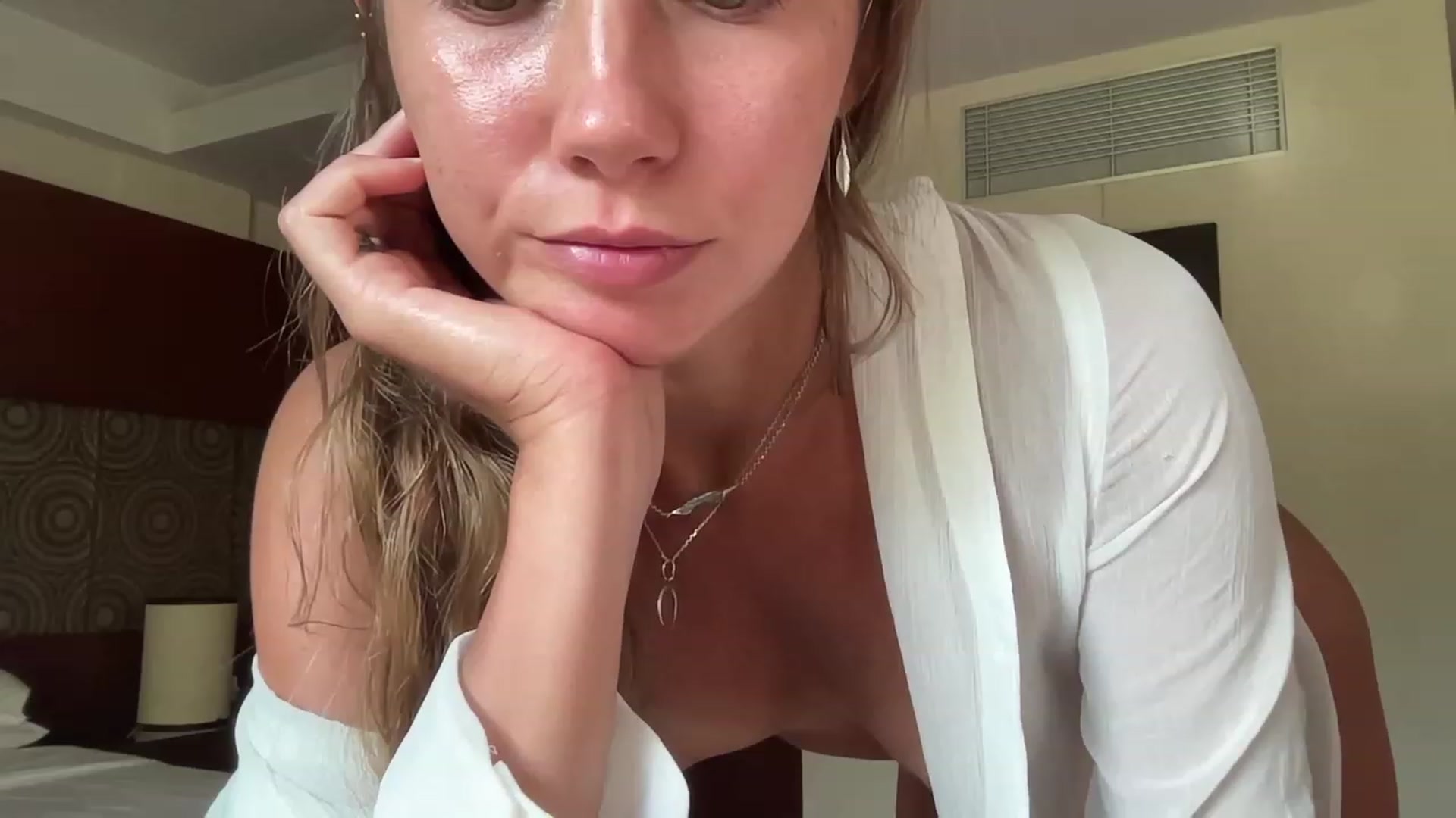 Gallery image thumbnail from BaliSurfGirl's myfreecams stream on, 03/09/2023, 23:59 image 20 of 20