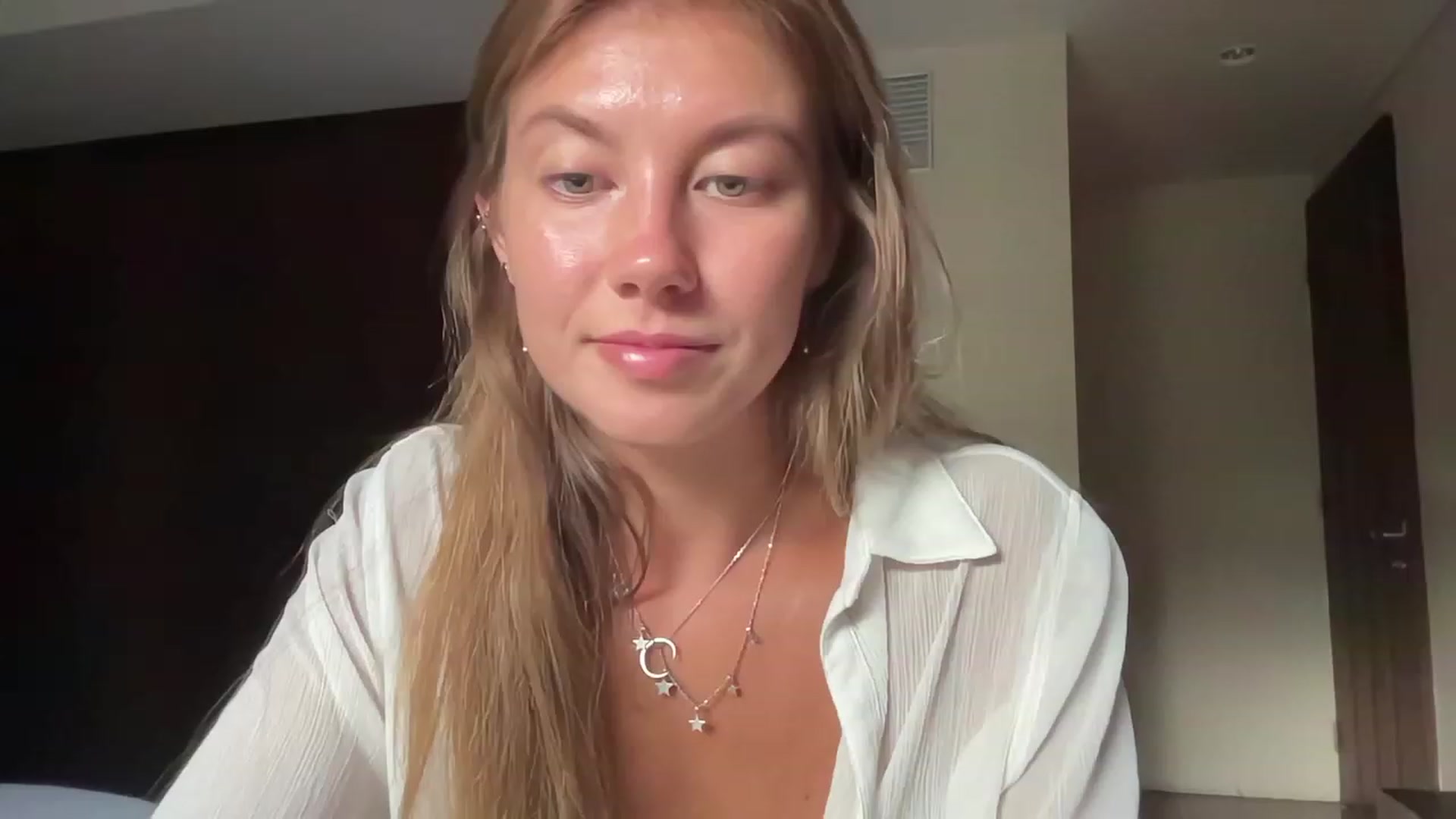 Gallery image thumbnail from BaliSurfGirl's myfreecams stream on, 03/17/2023, 23:34 image 1 of 20