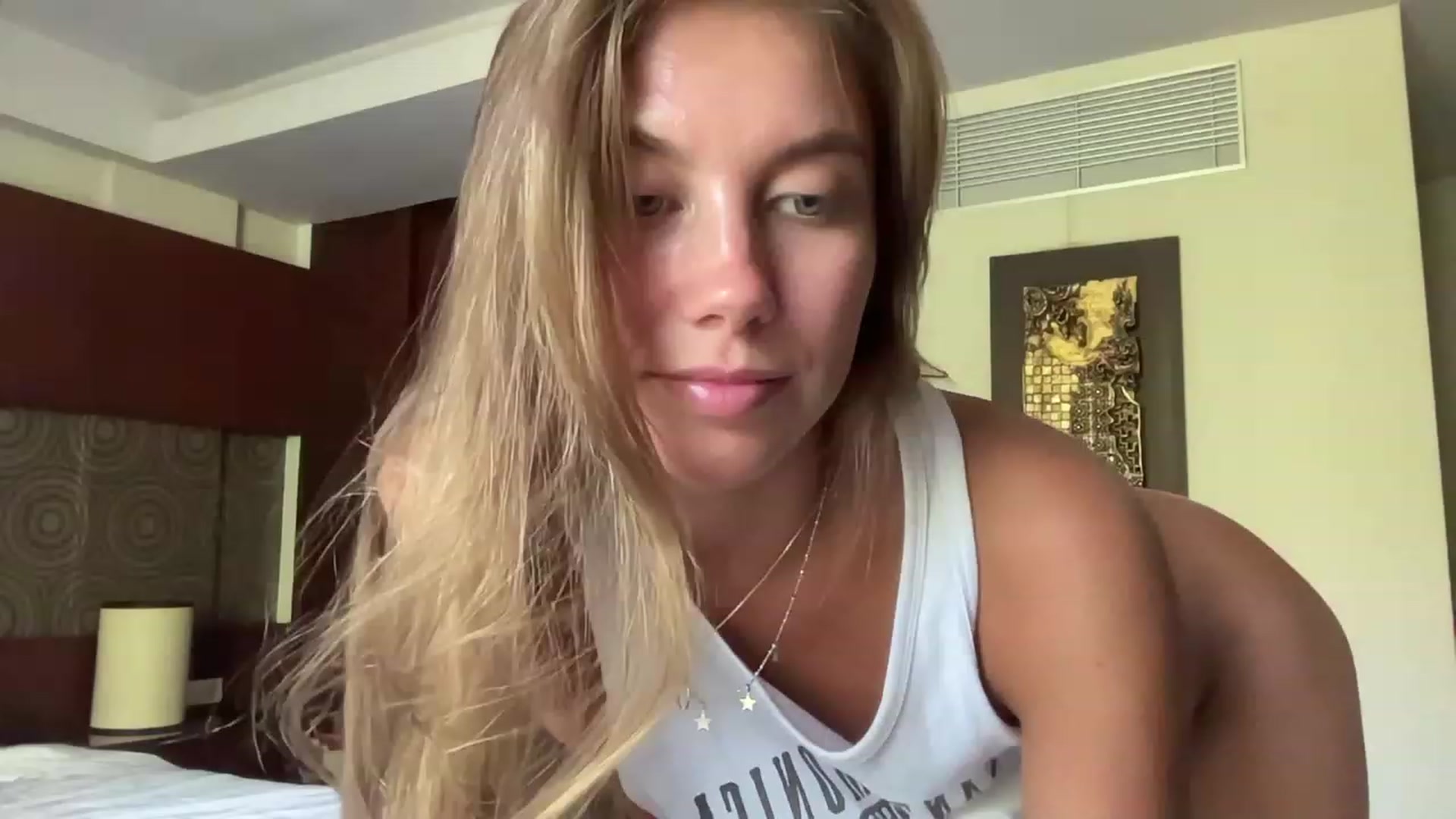 Gallery image thumbnail from BaliSurfGirl's myfreecams stream on, 03/18/2023, 05:42 image 6 of 20