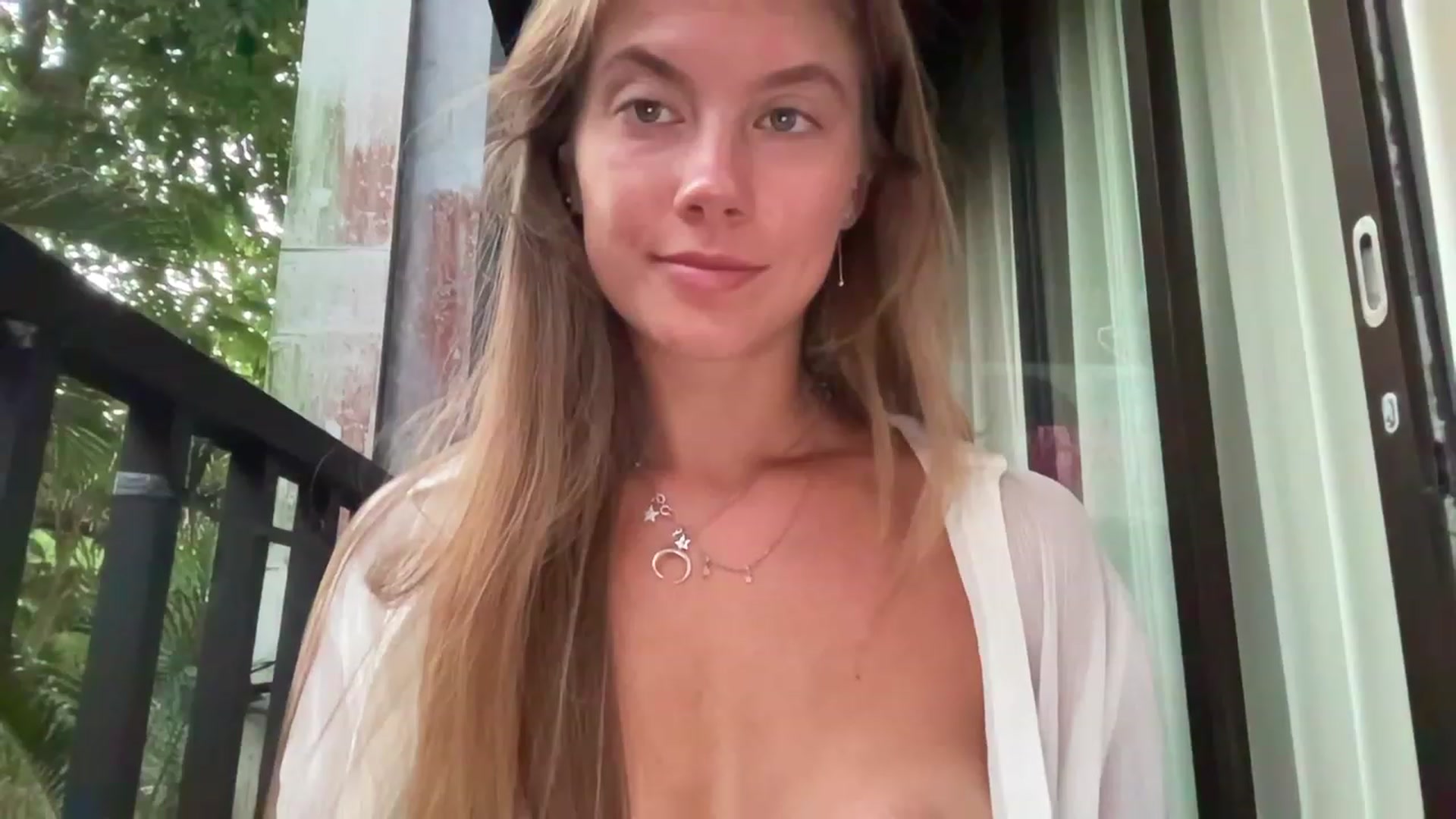 Gallery image thumbnail from BaliSurfGirl's myfreecams stream on, 03/23/2023, 22:50 image 5 of 20