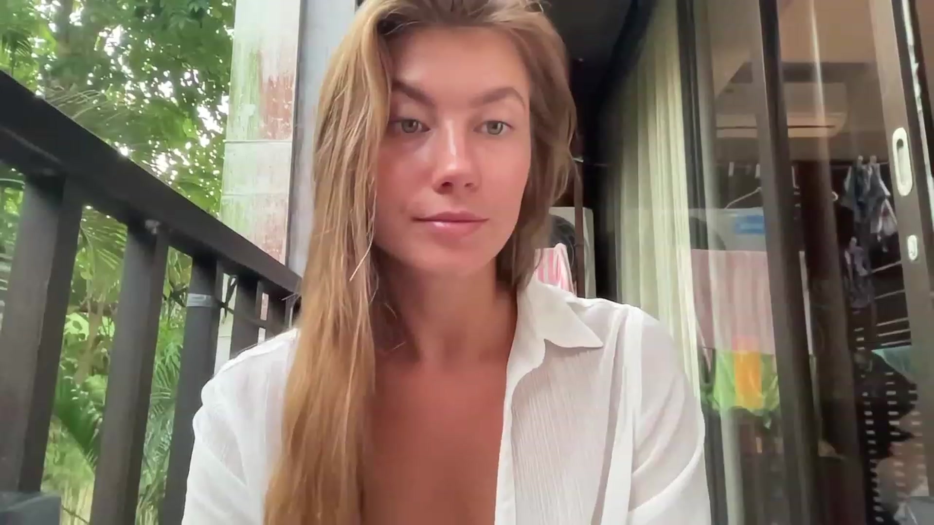 Gallery image thumbnail from BaliSurfGirl's myfreecams stream on, 03/27/2023, 22:56 image 15 of 20