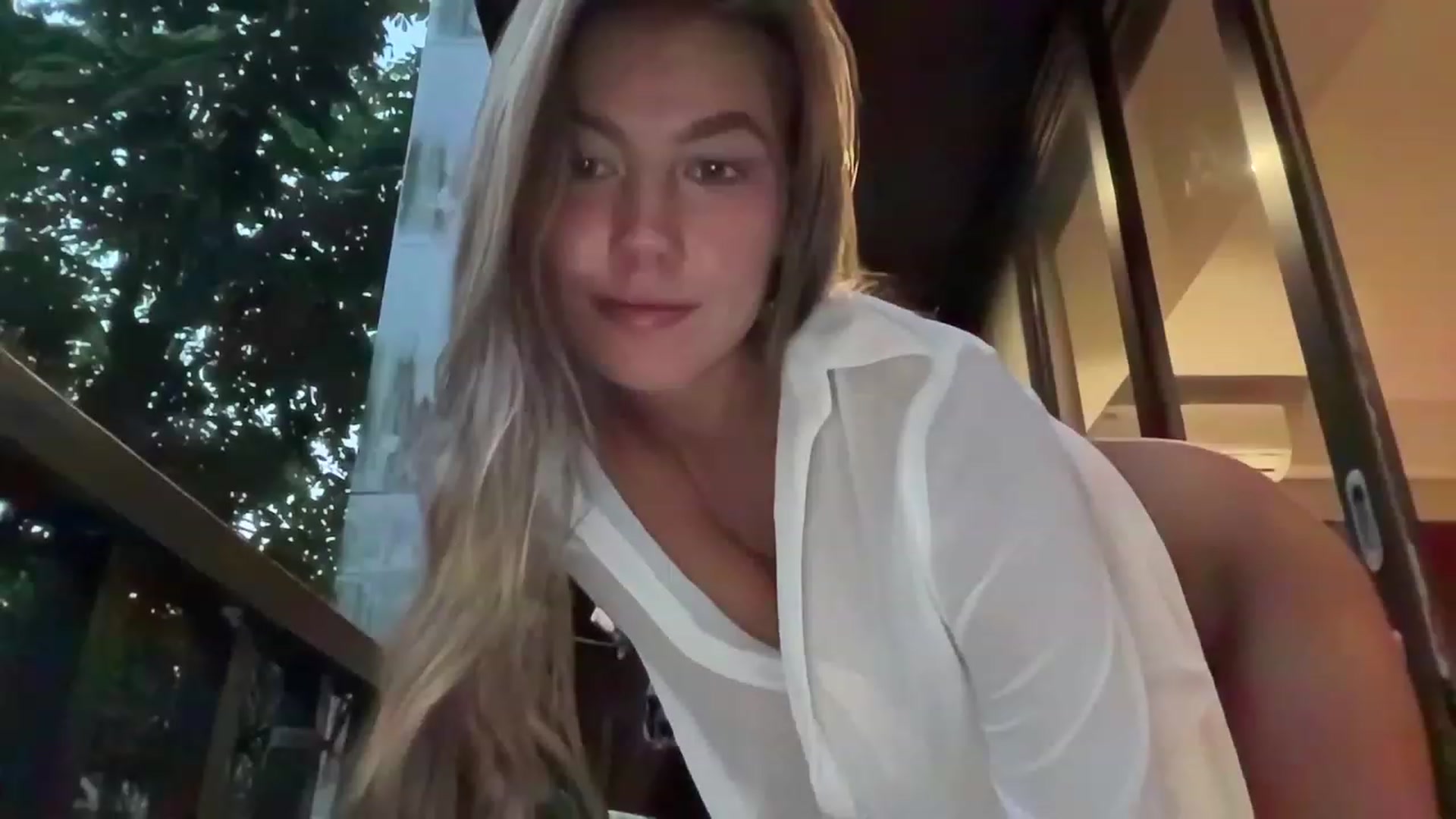Gallery image thumbnail from BaliSurfGirl's myfreecams stream on, 03/27/2023, 22:56 image 2 of 20