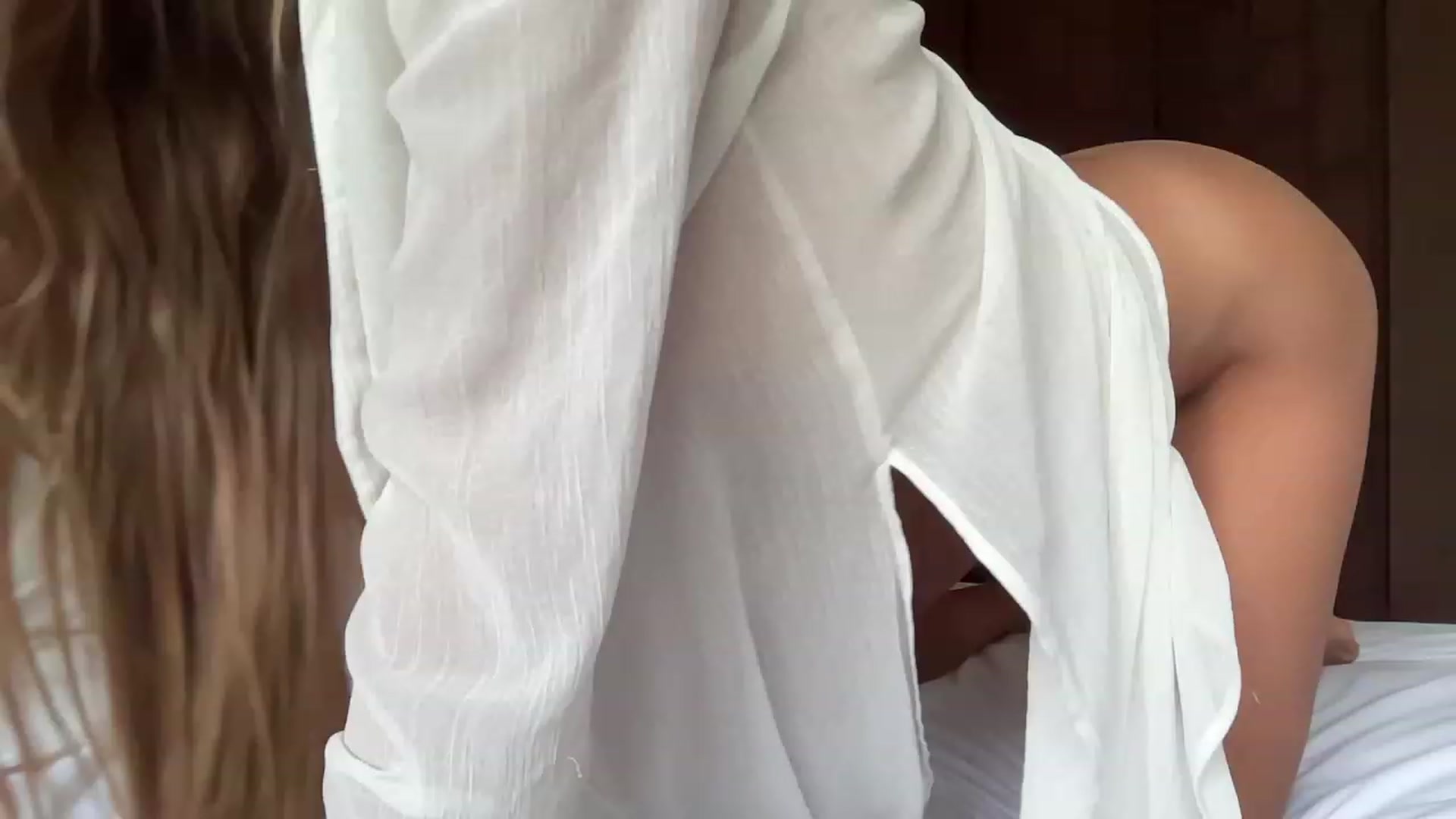 Gallery image thumbnail from BaliSurfGirl's myfreecams stream on, 03/28/2023, 01:09 image 12 of 20