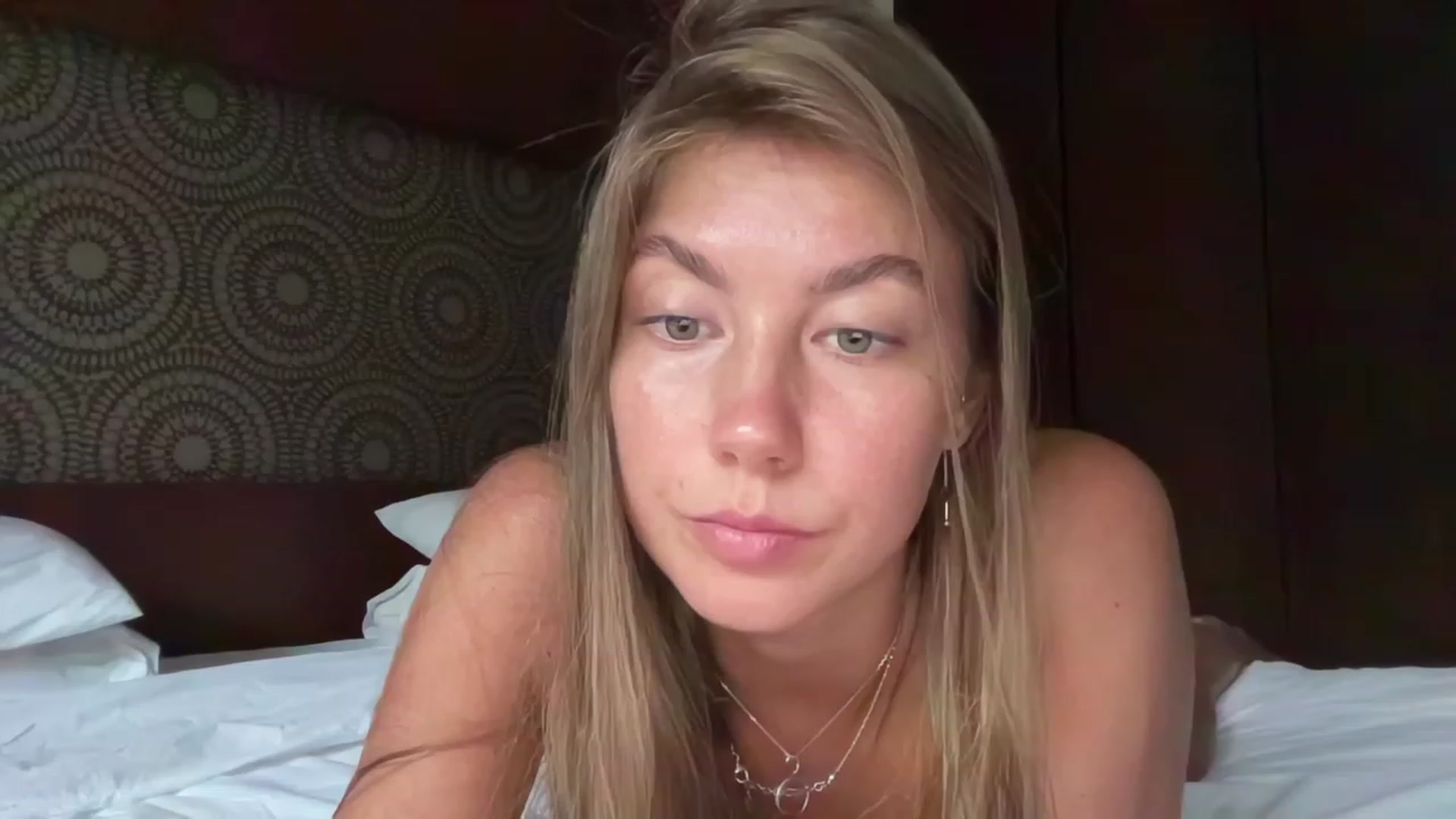 Gallery image thumbnail from BaliSurfGirl's myfreecams stream on, 03/28/2023, 22:56 image 18 of 20