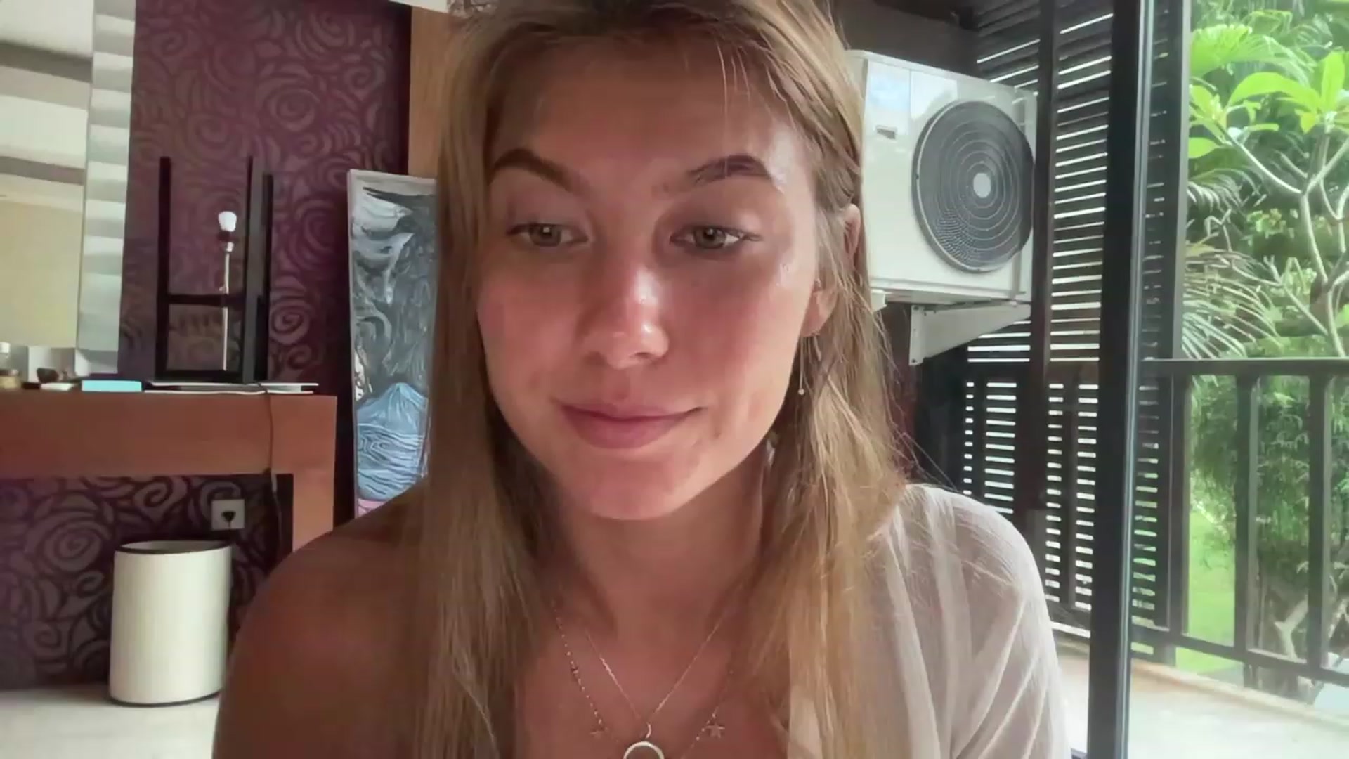 Gallery image thumbnail from BaliSurfGirl's myfreecams stream on, 04/02/2023, 23:18 image 1 of 20