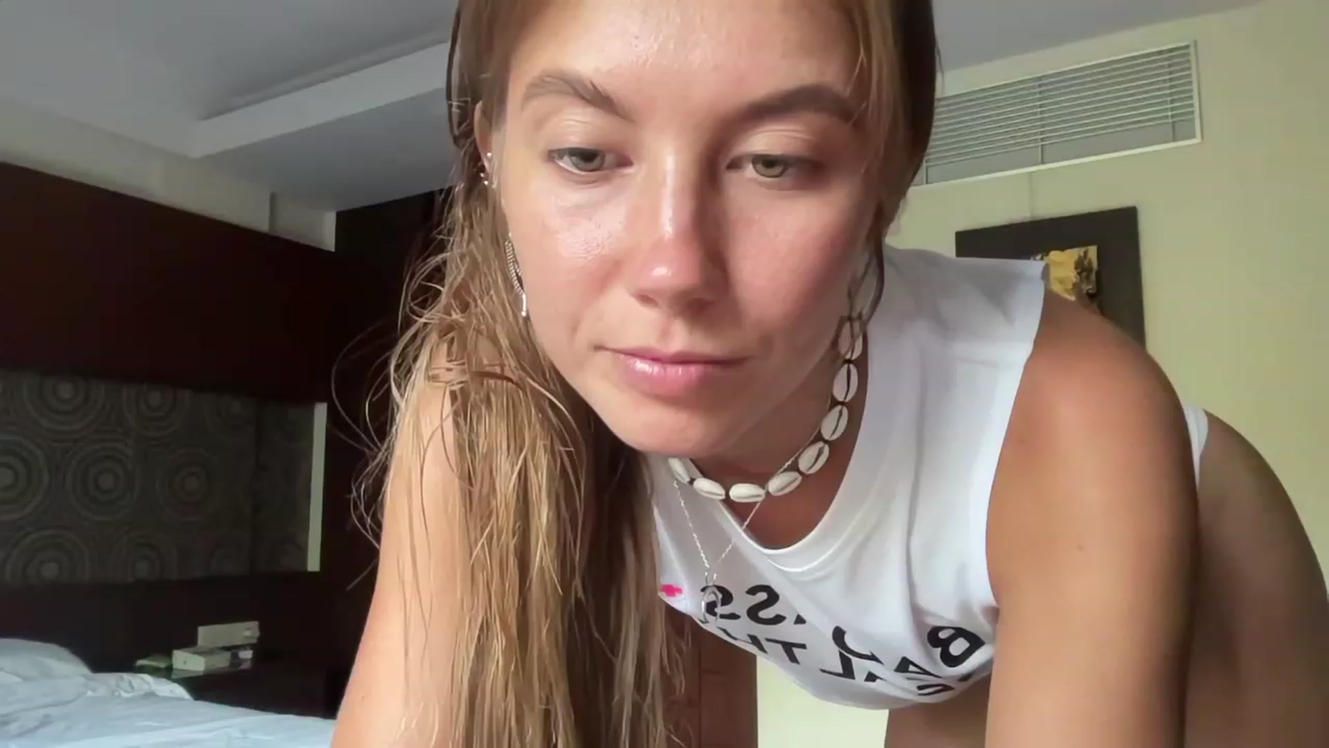 Gallery image thumbnail from BaliSurfGirl's myfreecams stream on, 04/15/2023, 09:08 image 12 of 20
