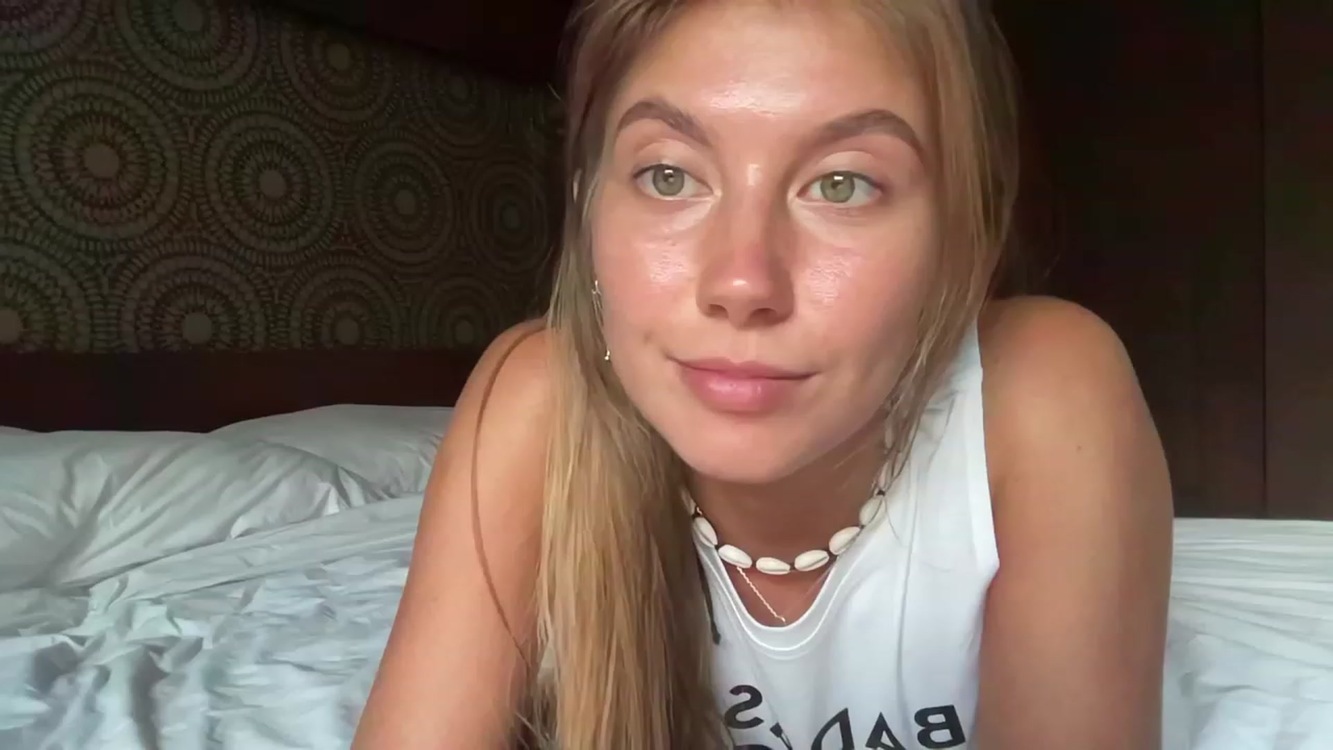 Gallery image thumbnail from BaliSurfGirl's myfreecams stream on, 04/15/2023, 10:01 image 18 of 20