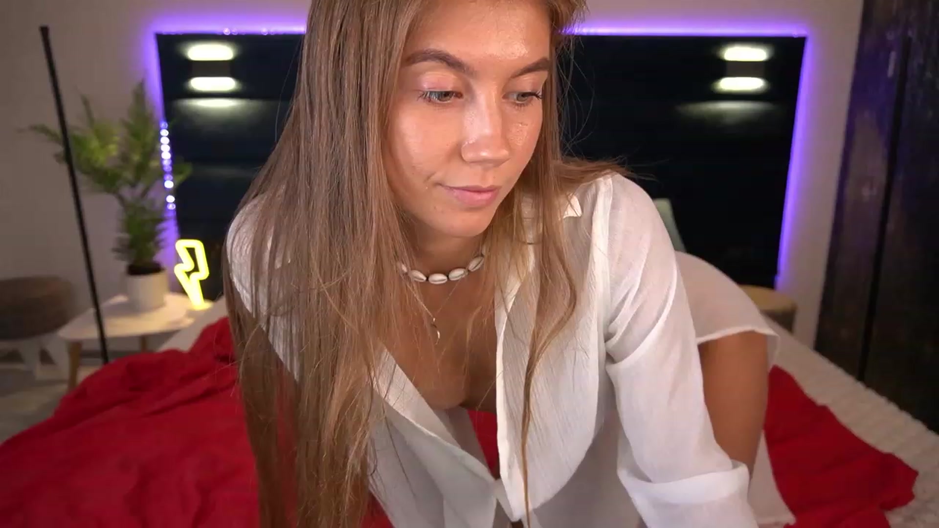 Gallery image thumbnail from BaliSurfGirl's myfreecams stream on, 05/03/2023, 11:04 image 1 of 20