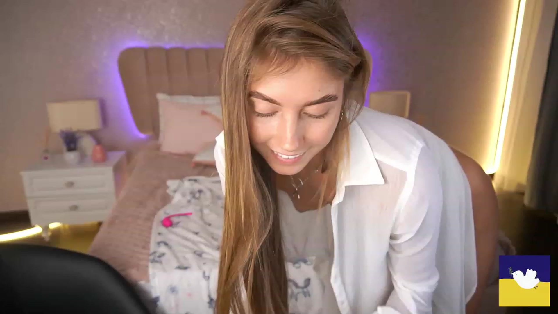 Gallery image thumbnail from BaliSurfGirl's myfreecams stream on, 05/13/2023, 09:40 image 9 of 20