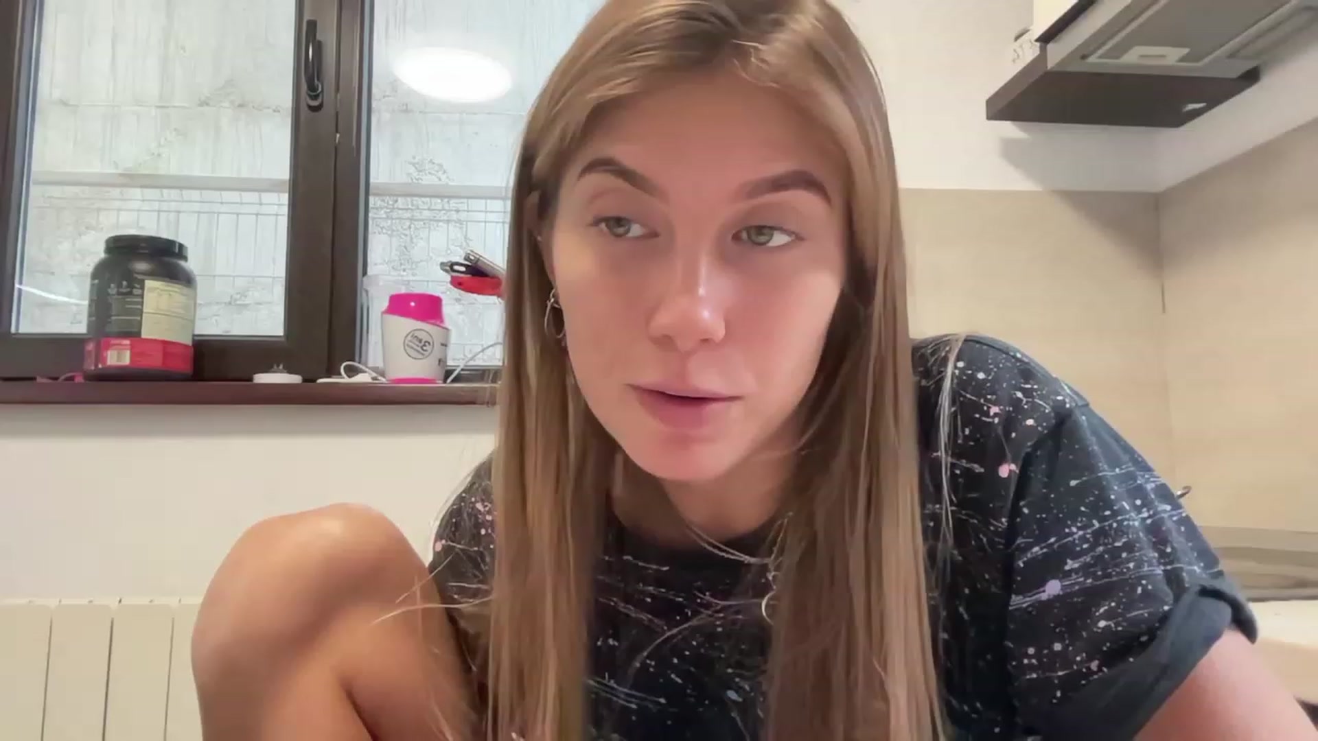 Gallery image thumbnail from BaliSurfGirl's myfreecams stream on, 05/14/2023, 05:23 image 3 of 20