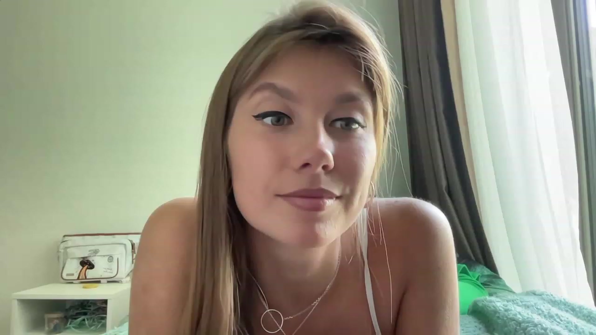 Gallery image thumbnail from BaliSurfGirl's myfreecams stream on, 05/21/2023, 12:05 image 16 of 20