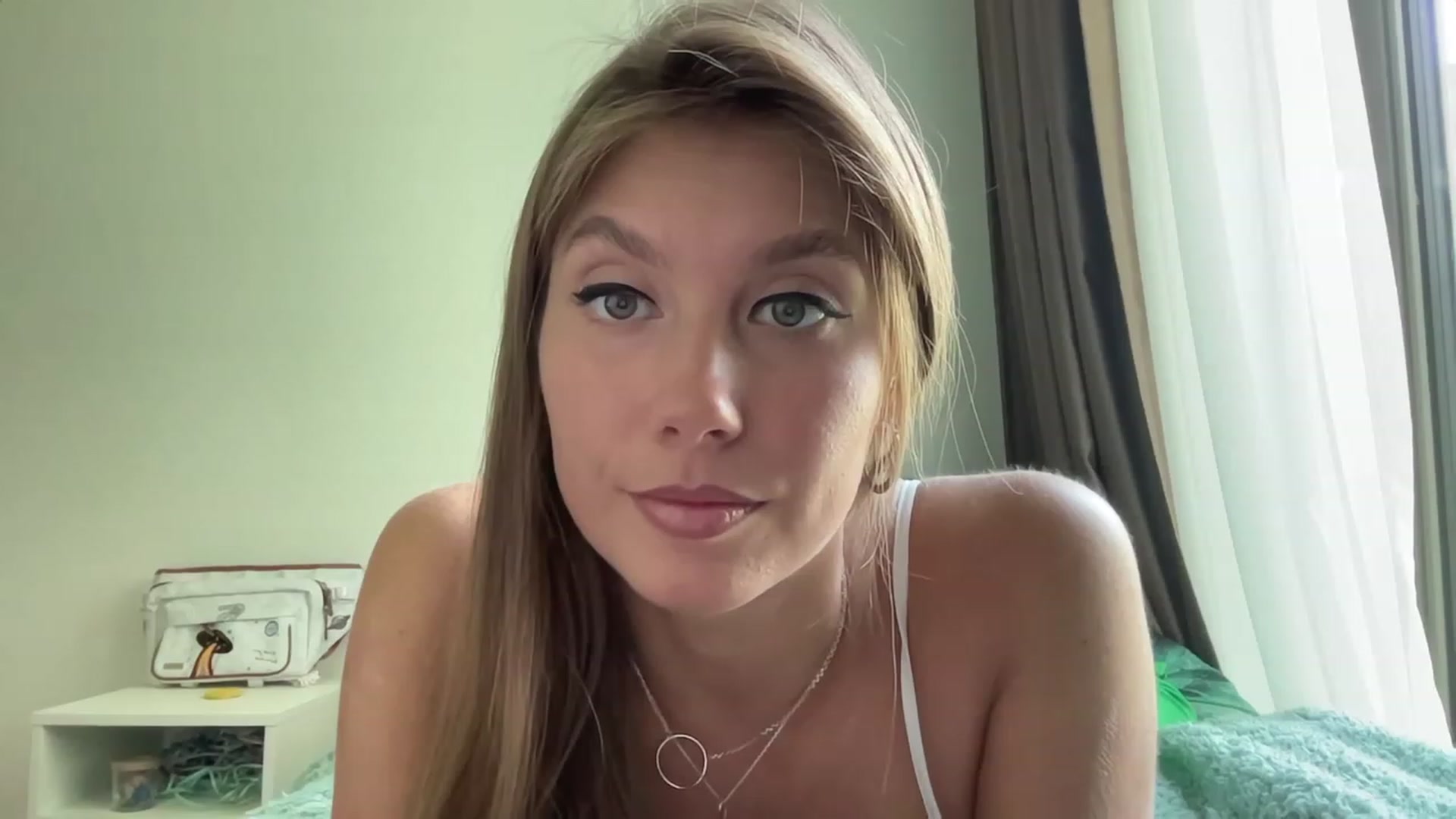 Gallery image thumbnail from BaliSurfGirl's myfreecams stream on, 05/21/2023, 12:05 image 17 of 20
