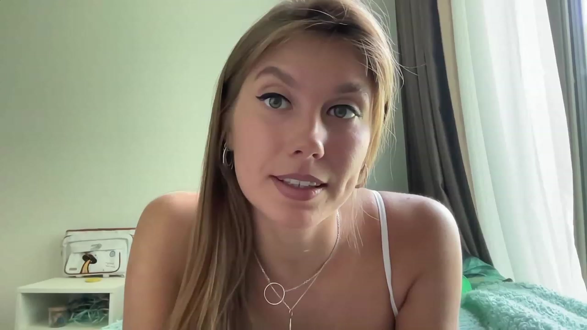 Gallery image thumbnail from BaliSurfGirl's myfreecams stream on, 05/21/2023, 12:05 image 1 of 20
