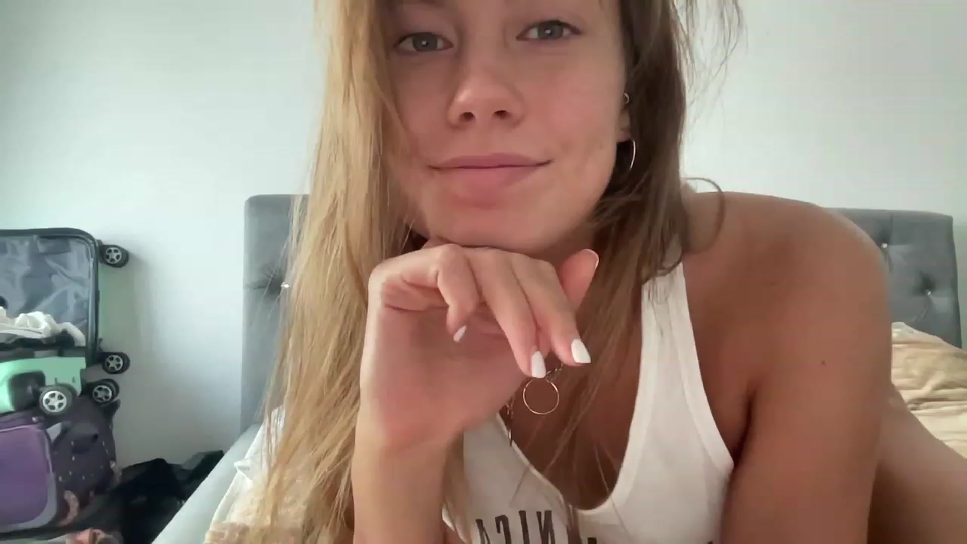 Gallery image thumbnail from BaliSurfGirl's myfreecams stream on, 06/02/2023, 04:29 image 4 of 20