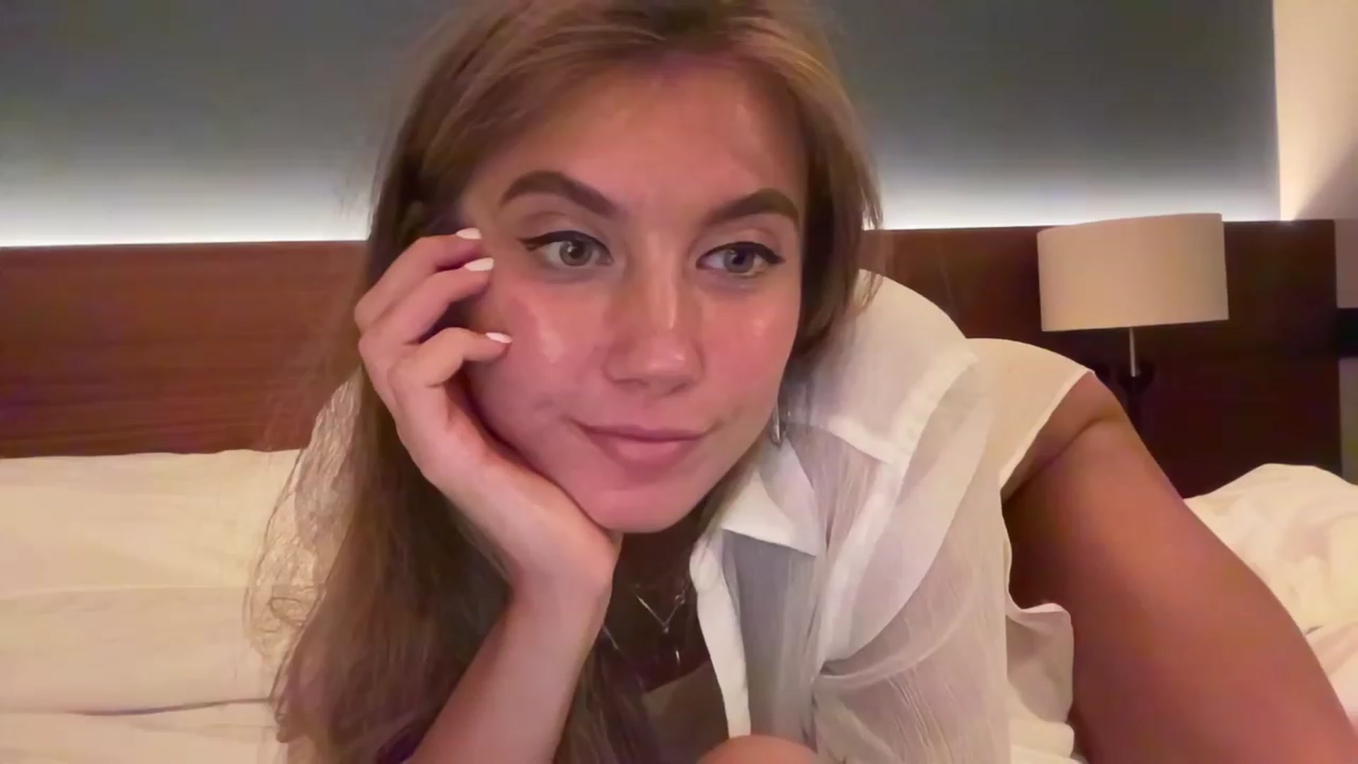 Gallery image thumbnail from BaliSurfGirl's myfreecams stream on, 06/05/2023, 20:18 image 15 of 20
