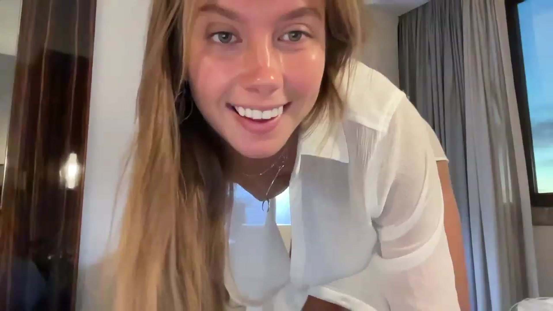 Gallery image thumbnail from BaliSurfGirl's myfreecams stream on, 06/14/2023, 04:57 image 5 of 20