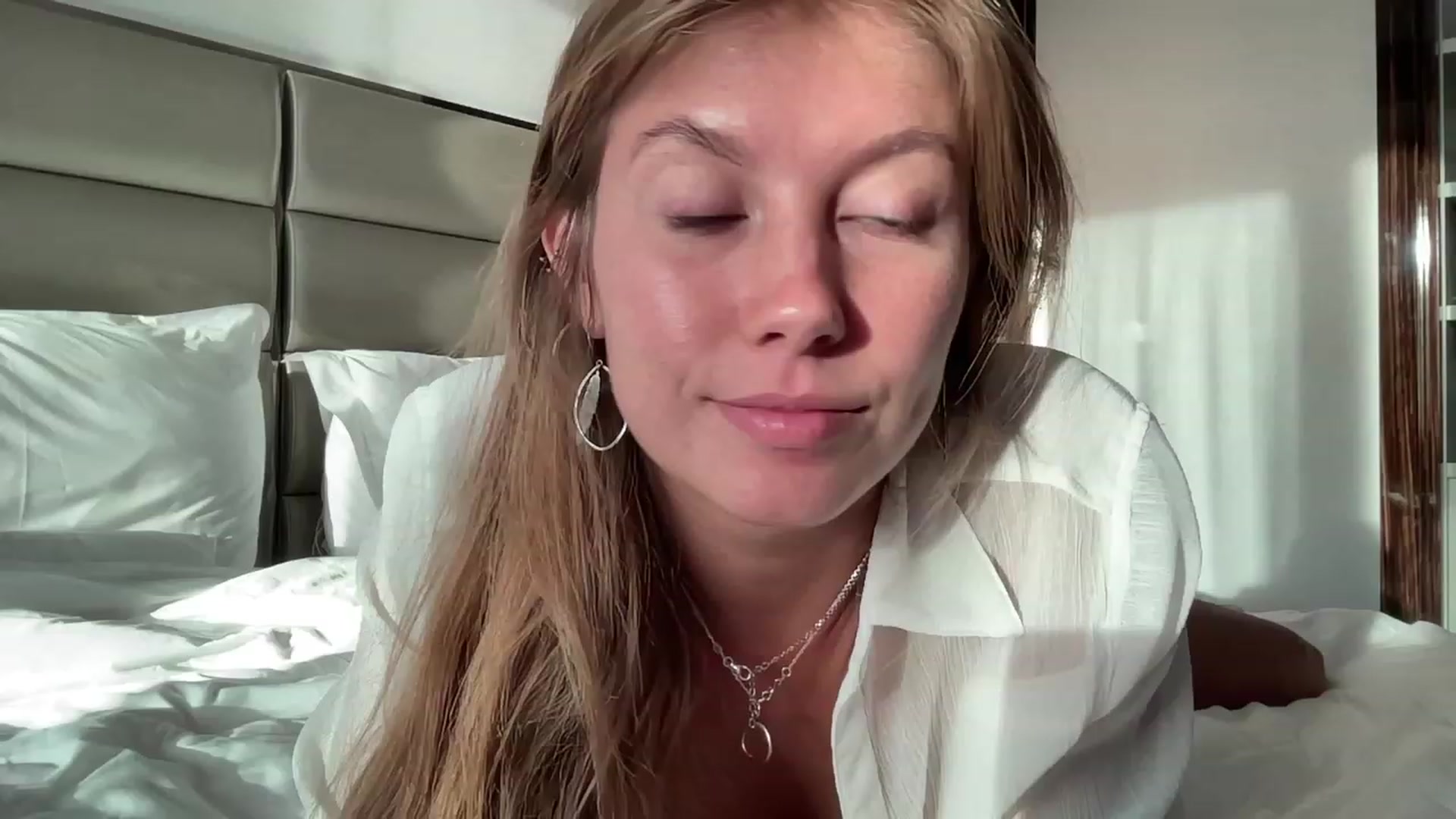 Gallery image thumbnail from BaliSurfGirl's myfreecams stream on, 06/14/2023, 06:26 image 4 of 20