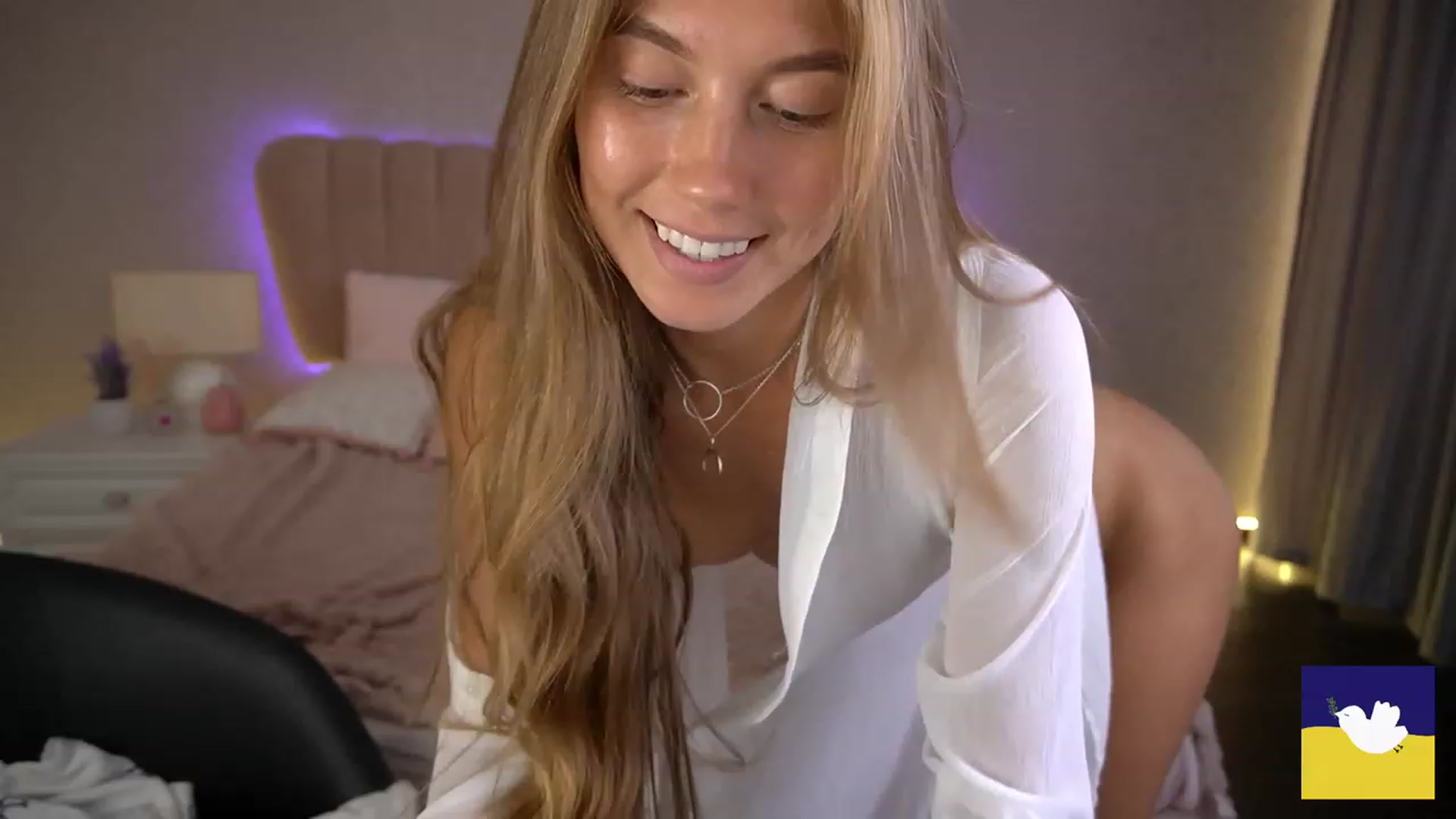 Gallery image thumbnail from BaliSurfGirl's myfreecams stream on, 06/18/2023, 09:45 image 1 of 20