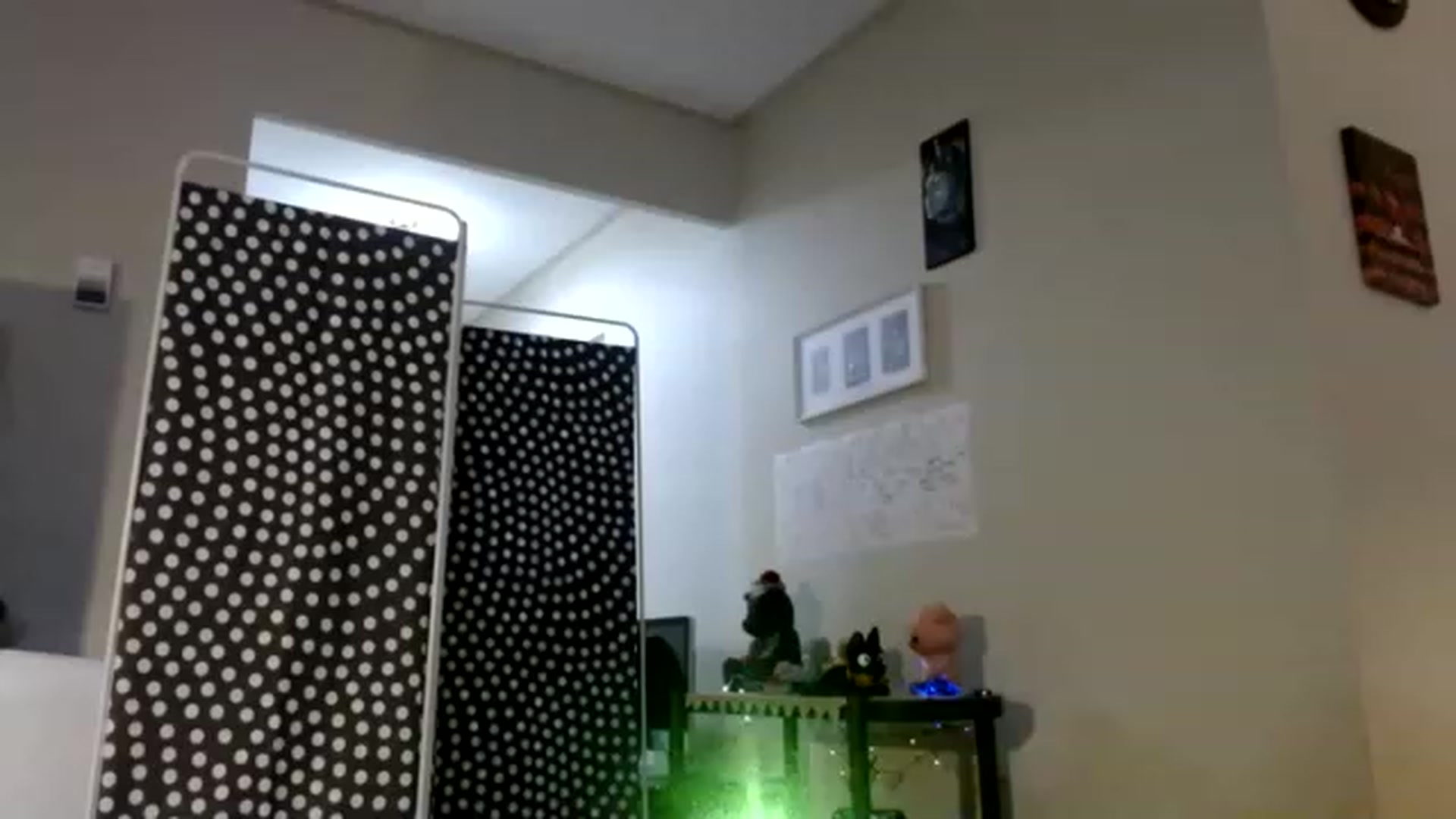 Gallery image thumbnail from Ballerina_x's myfreecams stream on, 11/28/2022, 07:31 image 4 of 20