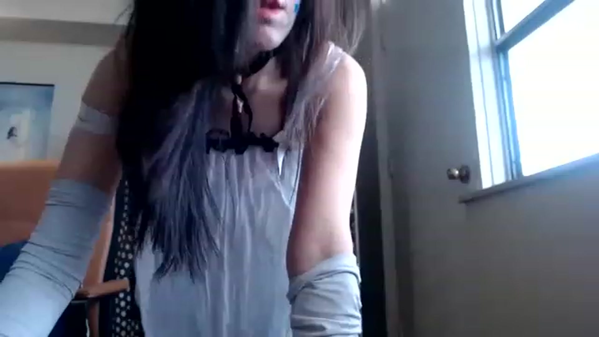 Gallery image thumbnail from Ballerina_x's myfreecams stream on, 12/16/2022, 18:35 image 12 of 20