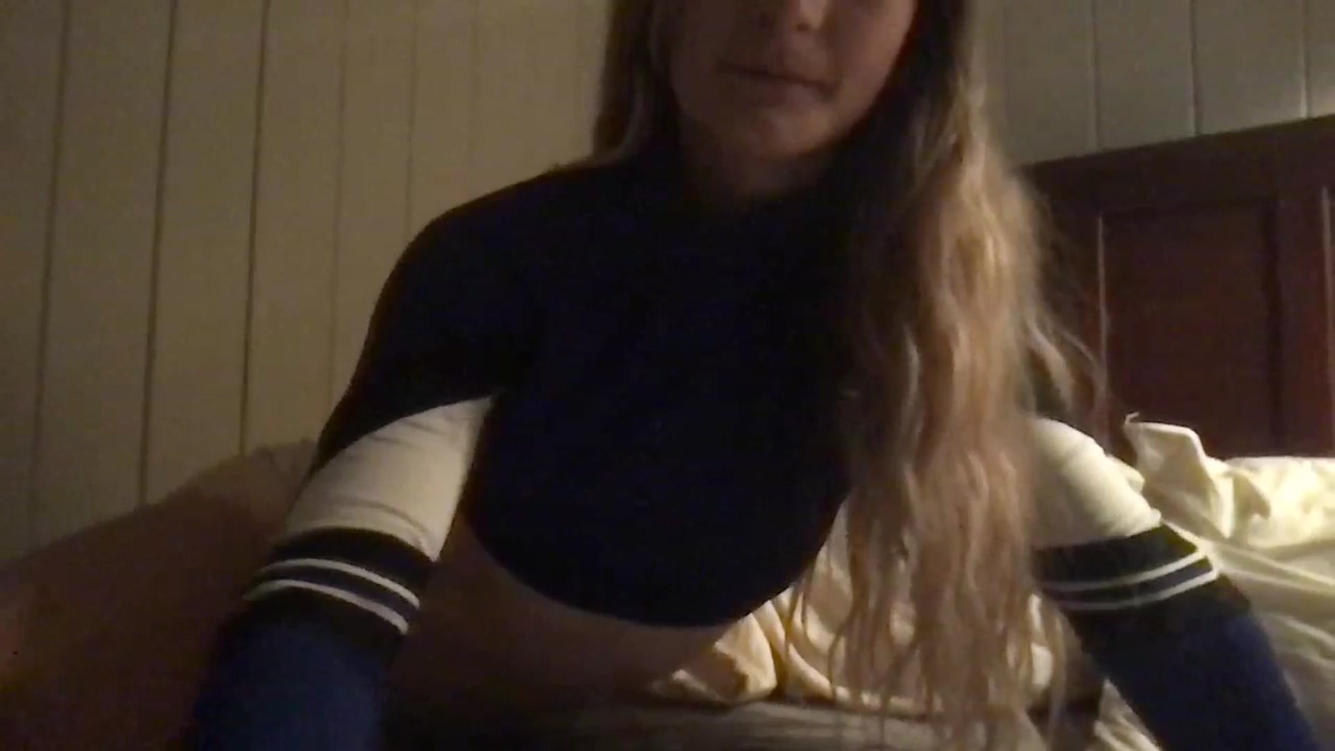 Gallery image thumbnail from Ballerinababy's myfreecams stream on, 09/26/2023, 23:53 image 9 of 20