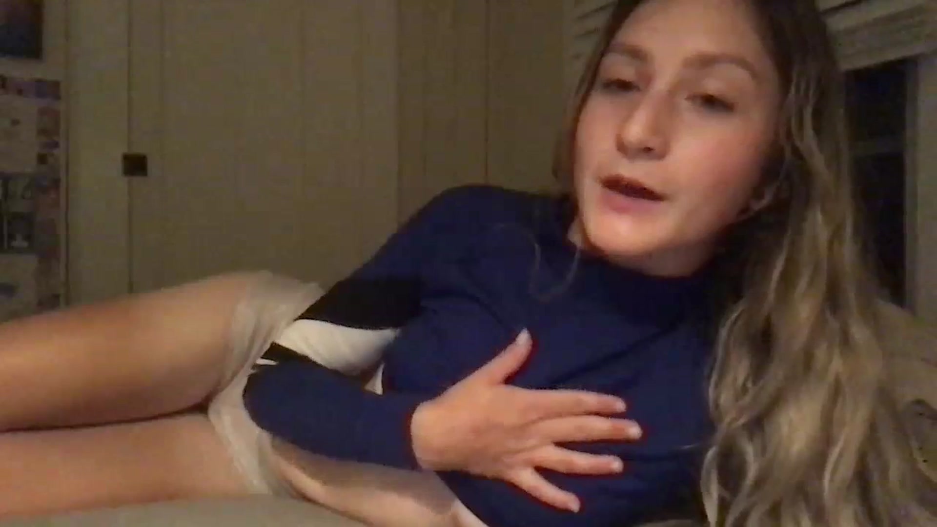 Gallery image thumbnail from Ballerinababy's myfreecams stream on, 09/27/2023, 24:17 image 19 of 20