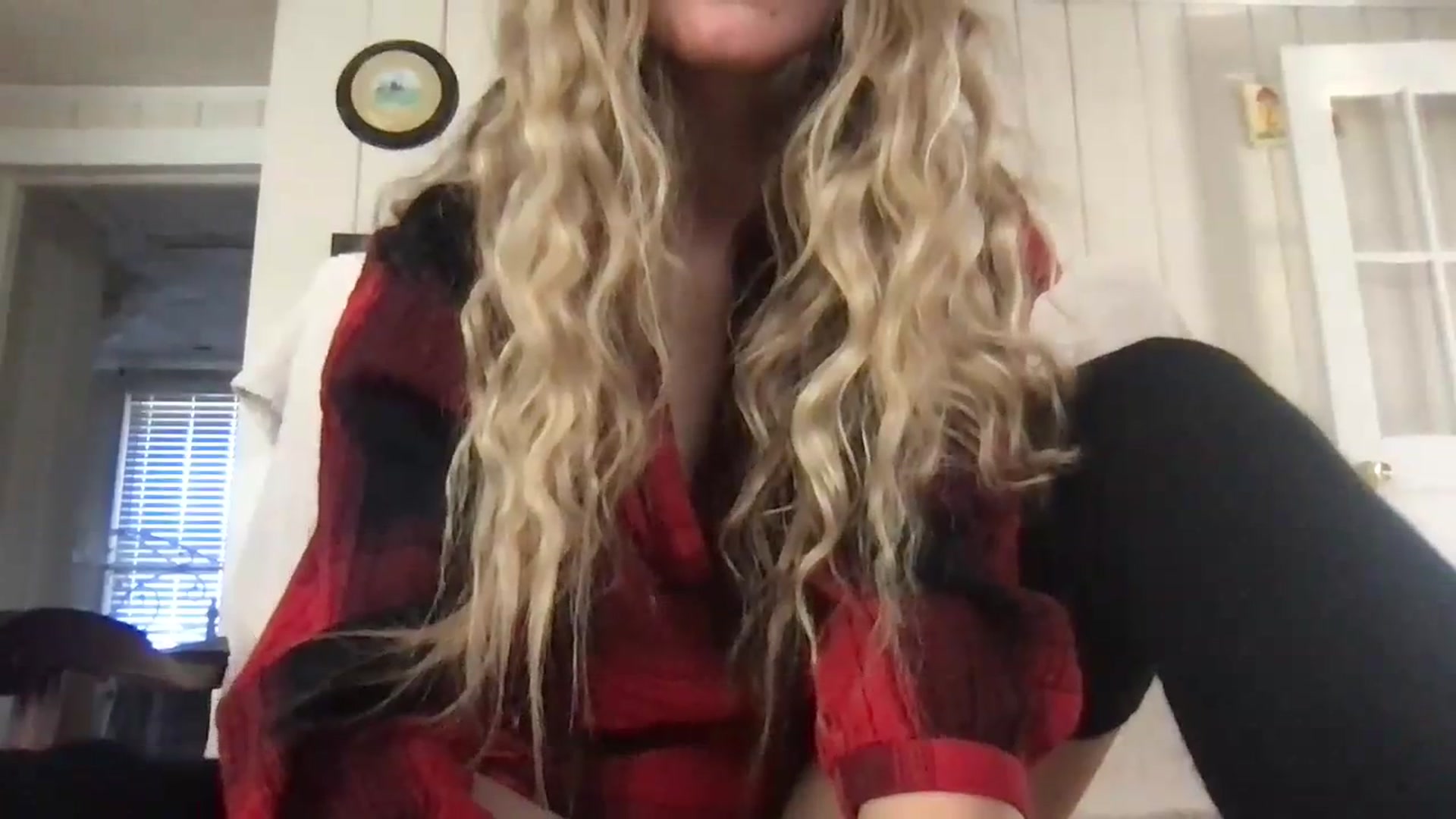 Gallery image thumbnail from Ballerinababy's myfreecams stream on, 12/07/2023, 17:33 image 12 of 20