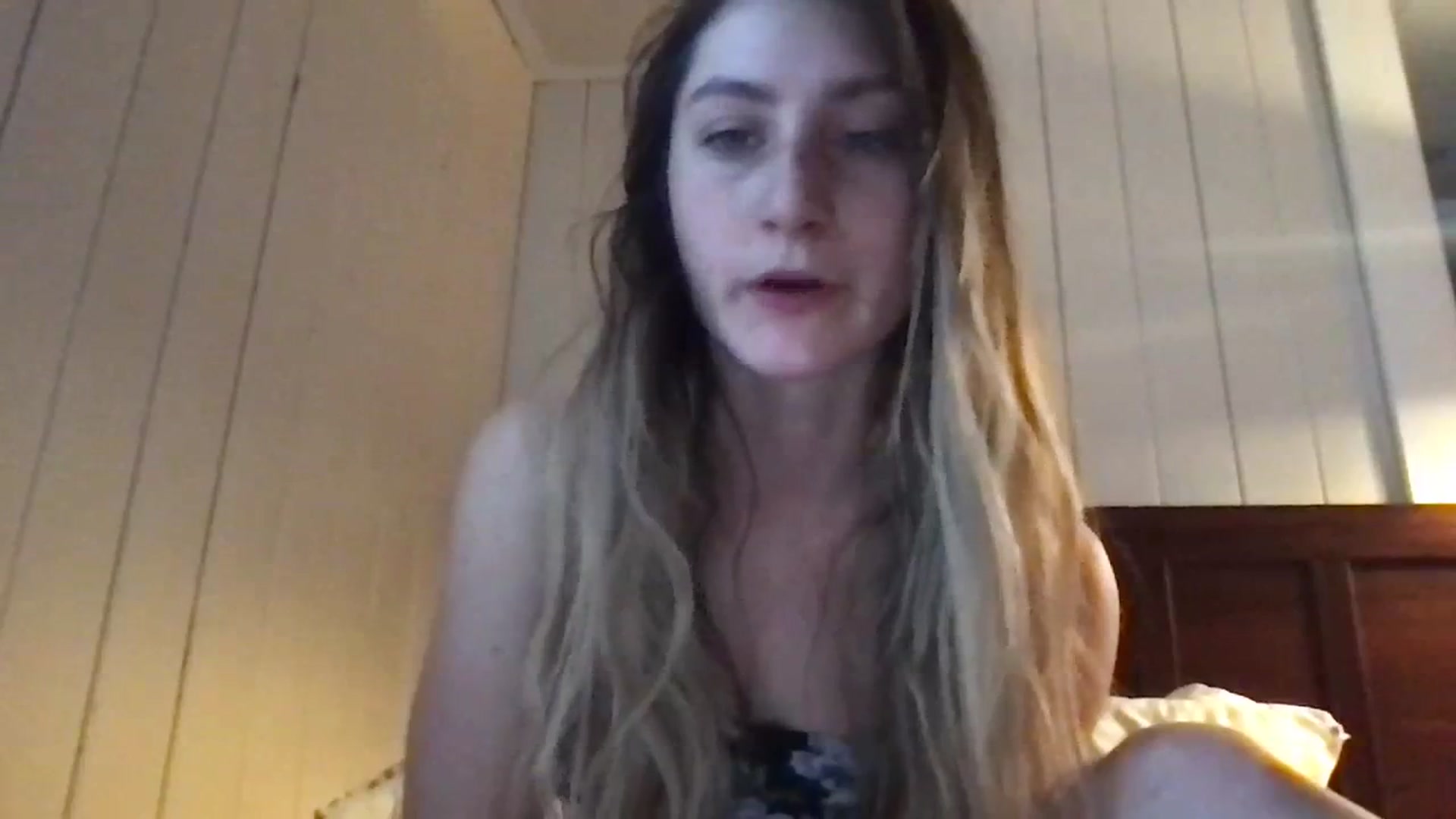 Gallery image thumbnail from Ballerinababy's myfreecams stream on, 02/08/2024, 22:53 image 10 of 20