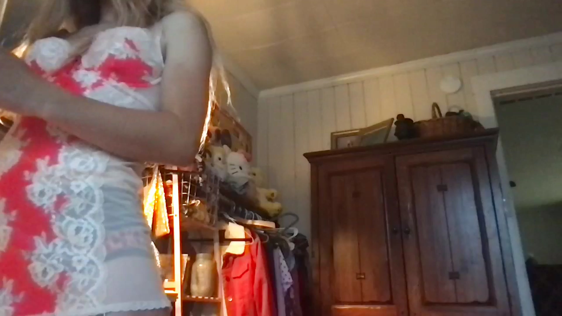 Gallery image thumbnail from Ballerinababy's myfreecams stream on, 05/04/2024, 14:27 image 16 of 20