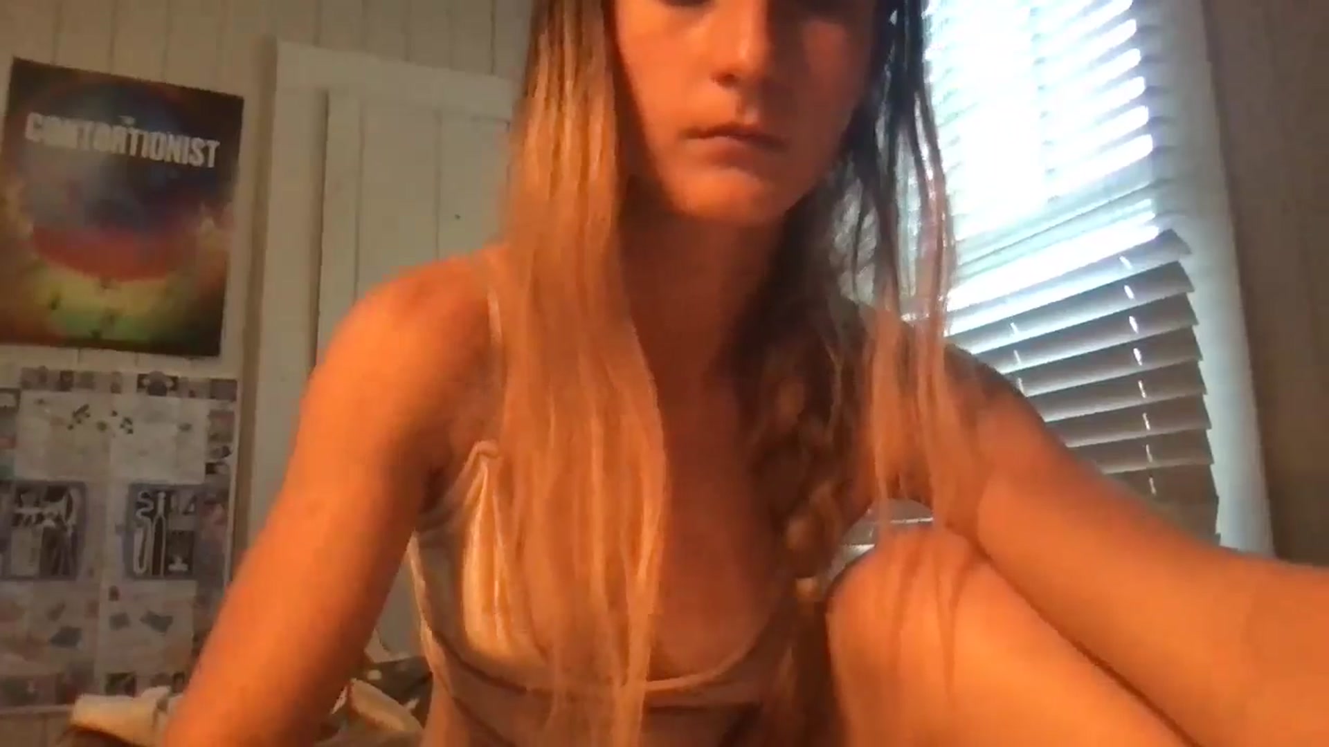 Gallery image thumbnail from Ballerinababy's myfreecams stream on, 05/08/2024, 23:34 image 17 of 20