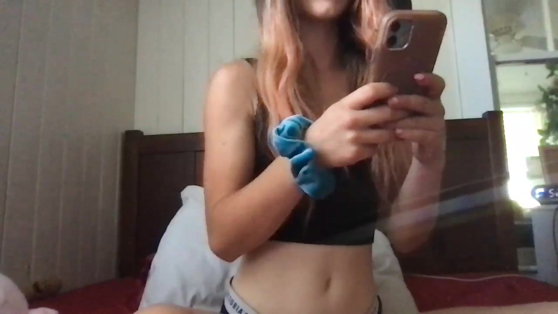Gallery image thumbnail from Ballerinababy's myfreecams stream on, 05/28/2024, 21:26 image 17 of 20