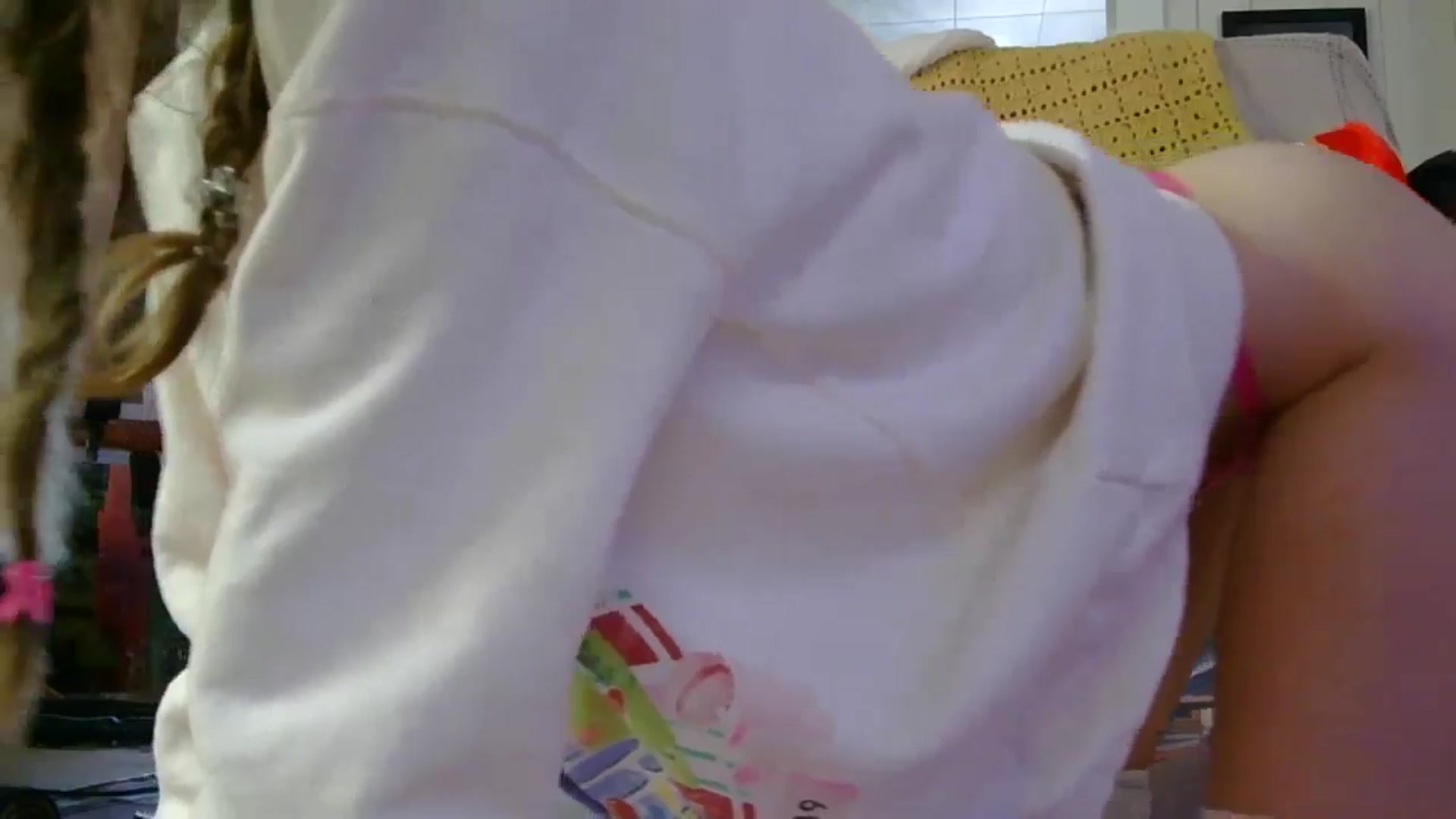 Gallery image thumbnail from Ballerinababy's myfreecams stream on, 12/01/2024, 18:53 image 2 of 20