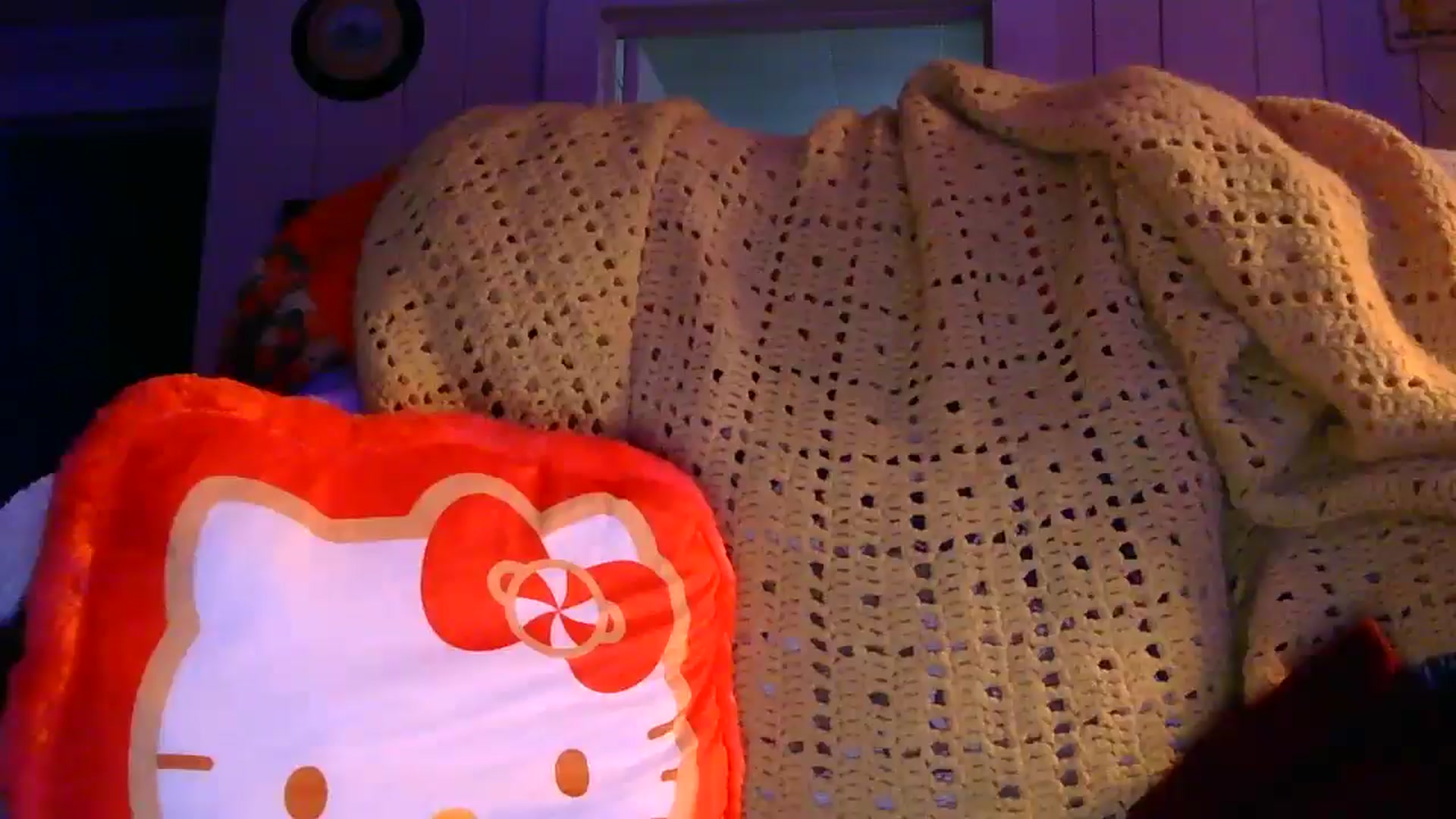 Gallery image thumbnail from Ballerinababy's myfreecams stream on, 12/17/2024, 24:03 image 18 of 20