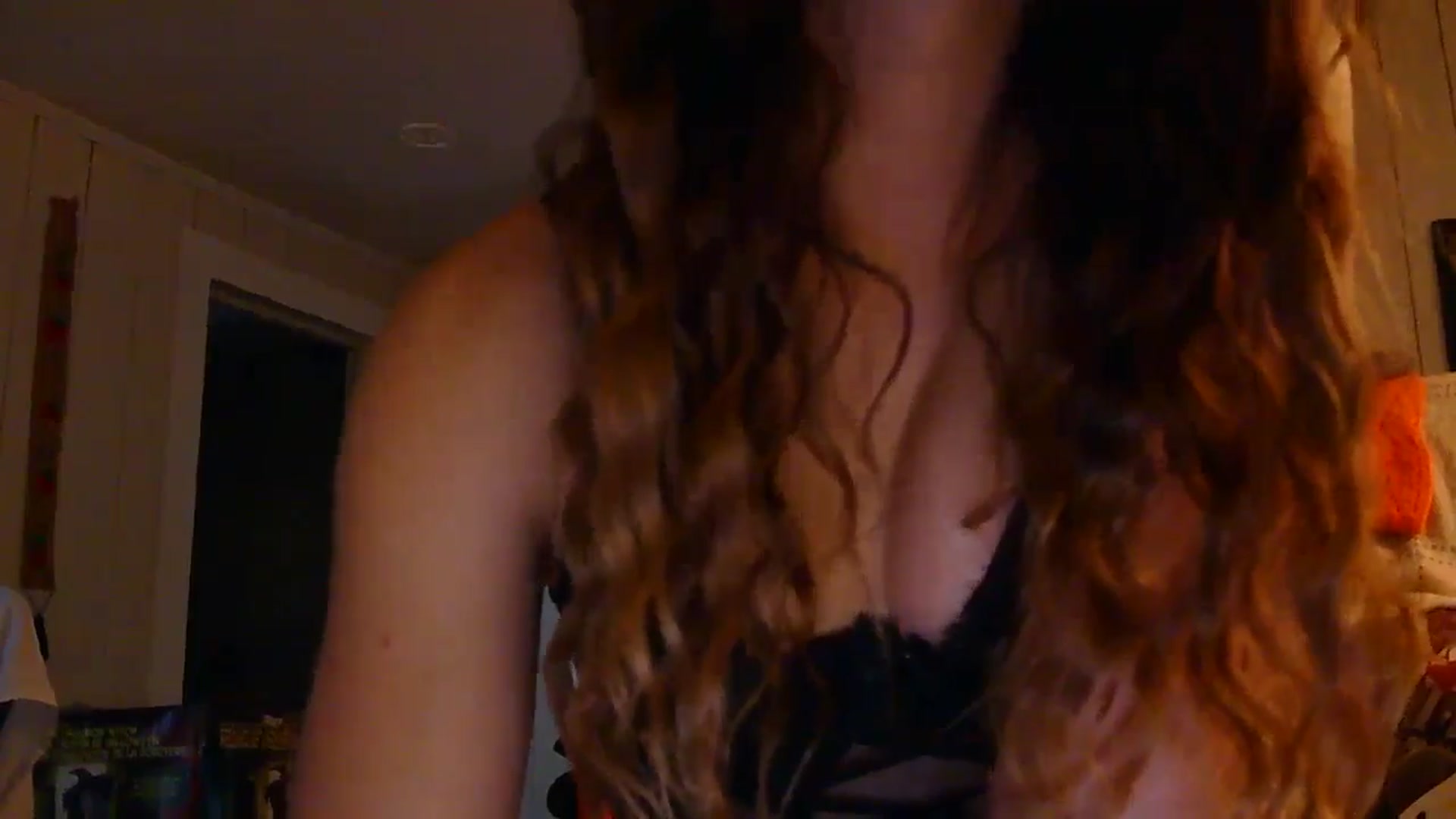 Gallery image thumbnail from Ballerinababy's myfreecams stream on, 12/28/2024, 20:26 image 16 of 20