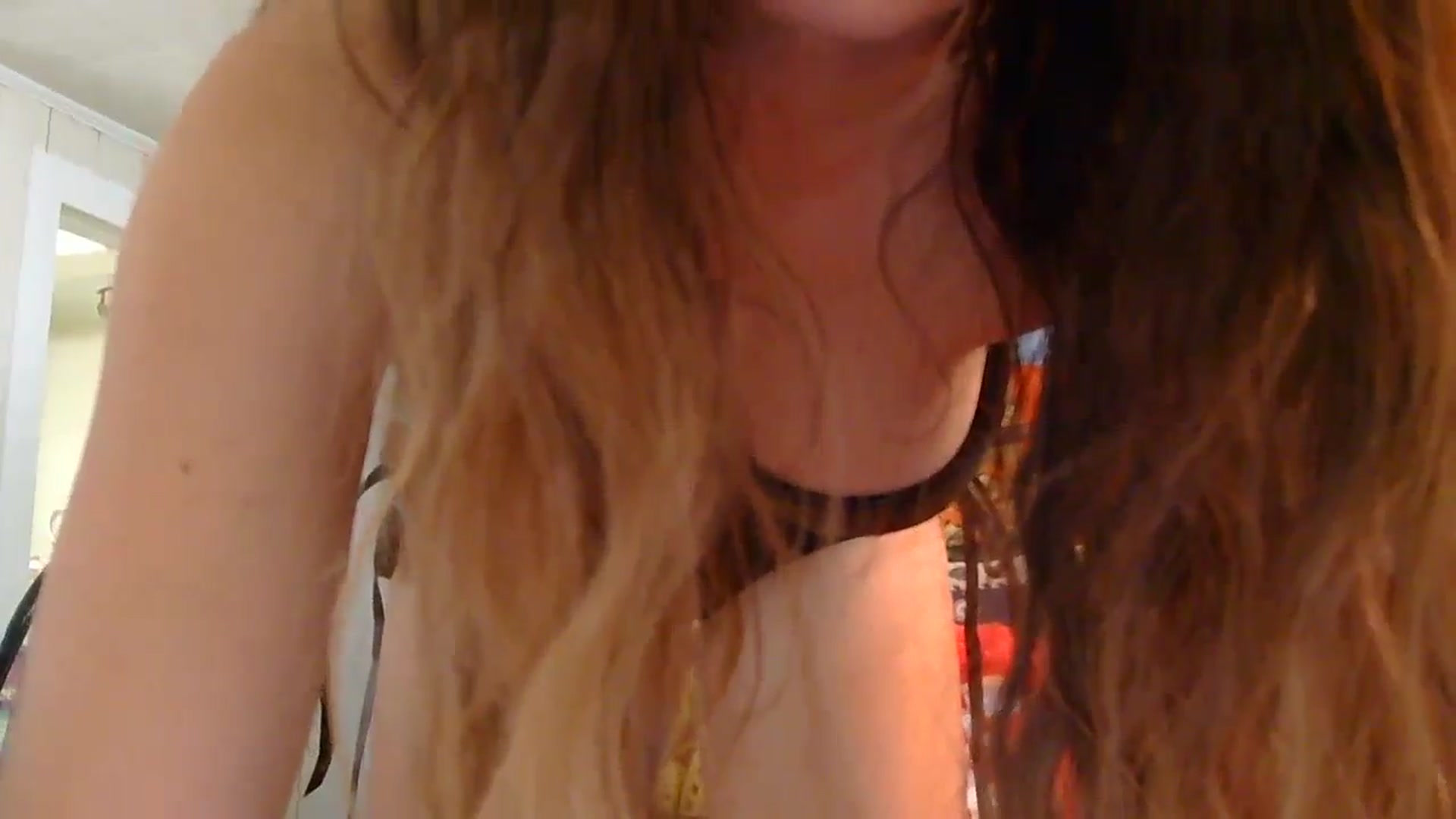 Gallery image thumbnail from Ballerinababy's myfreecams stream on, 12/30/2024, 17:34 image 9 of 20