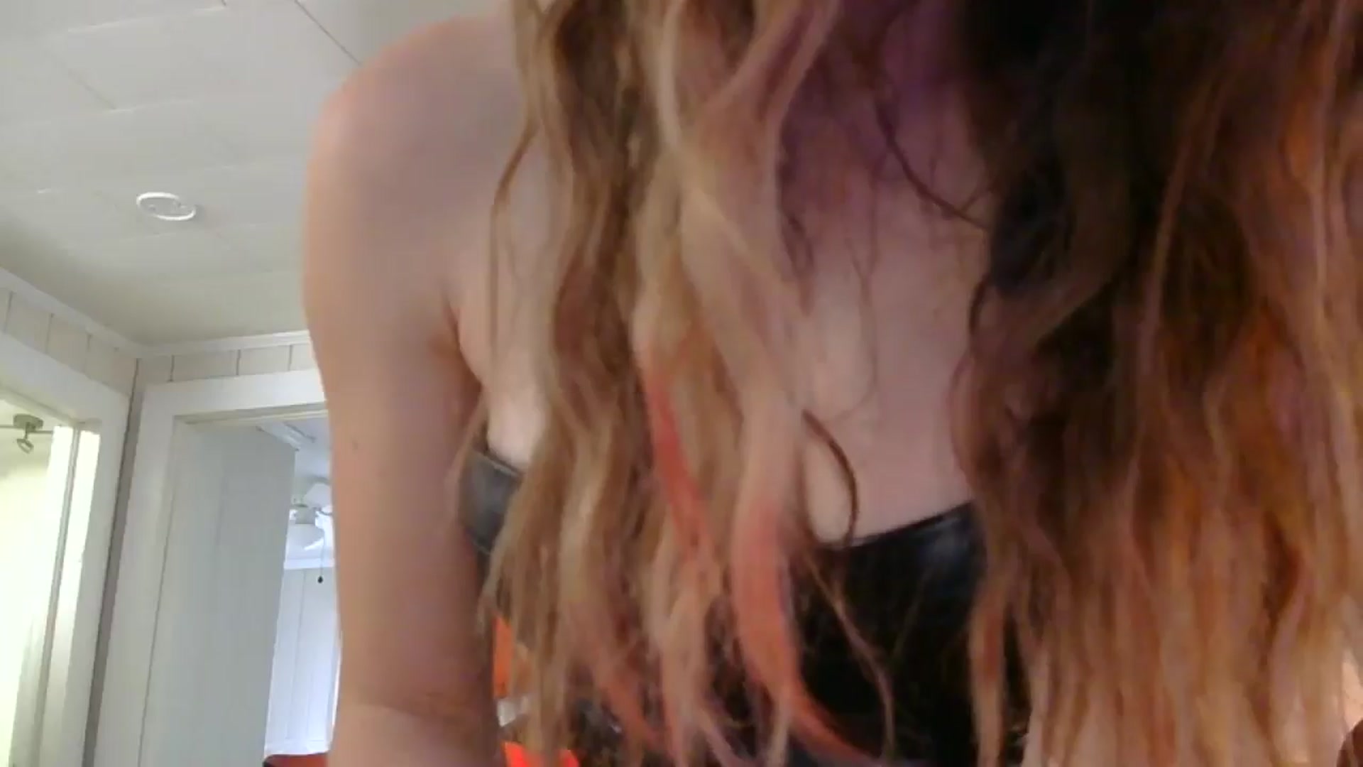 Gallery image thumbnail from Ballerinababy's myfreecams stream on, 12/30/2024, 18:52 image 7 of 20