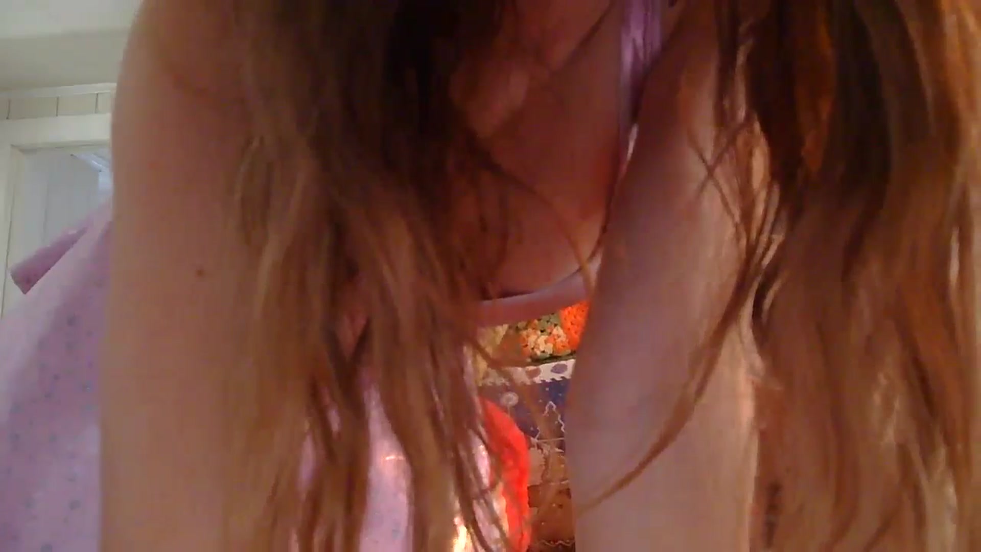 Gallery image thumbnail from Ballerinababy's myfreecams stream on, 01/03/2025, 16:51 image 15 of 20