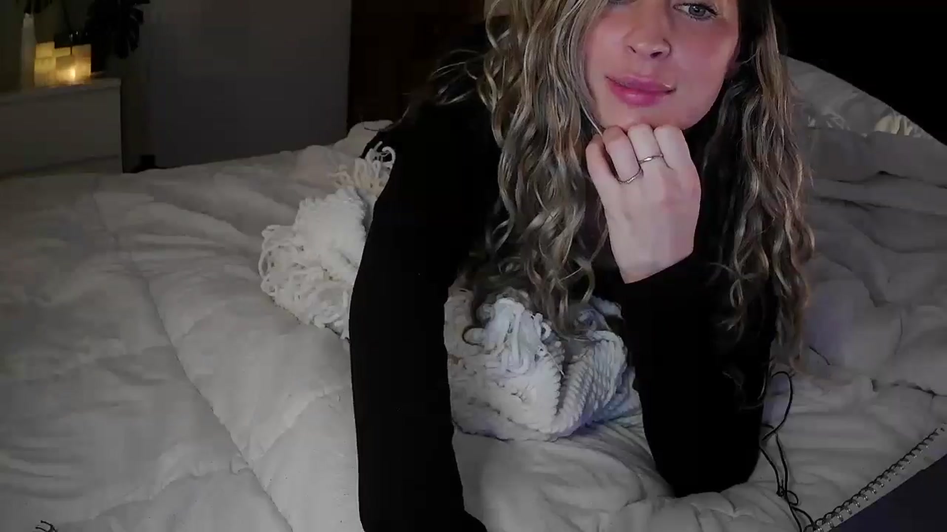 Gallery image thumbnail from Bambi20's myfreecams stream on, 04/17/2026, 03:28 image 4 of 20