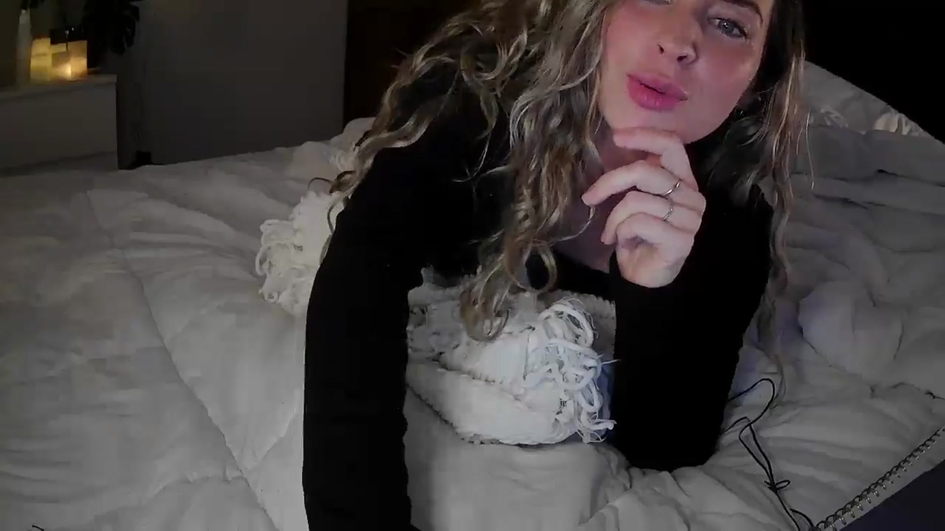 Gallery image thumbnail from Bambi20's myfreecams stream on, 04/17/2026, 03:28 image 2 of 20