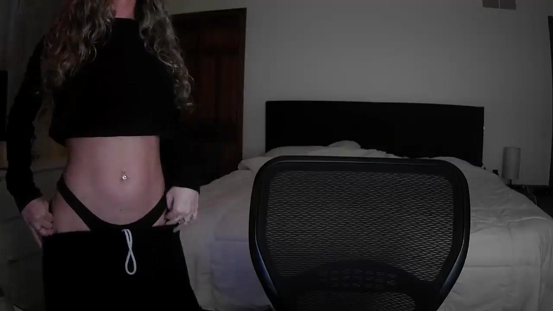 Gallery image thumbnail from Bambi20's myfreecams stream on, 04/19/2026, 05:03 image 13 of 20