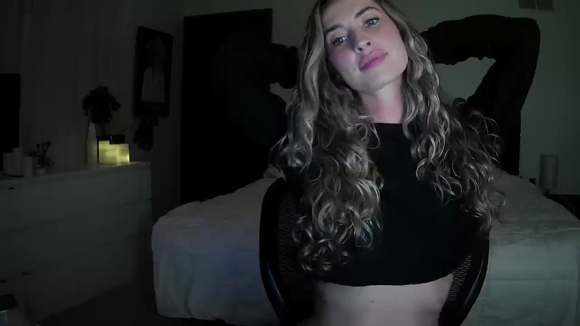 Gallery image thumbnail from Bambi20's myfreecams stream on, 04/19/2026, 05:03 image 6 of 20