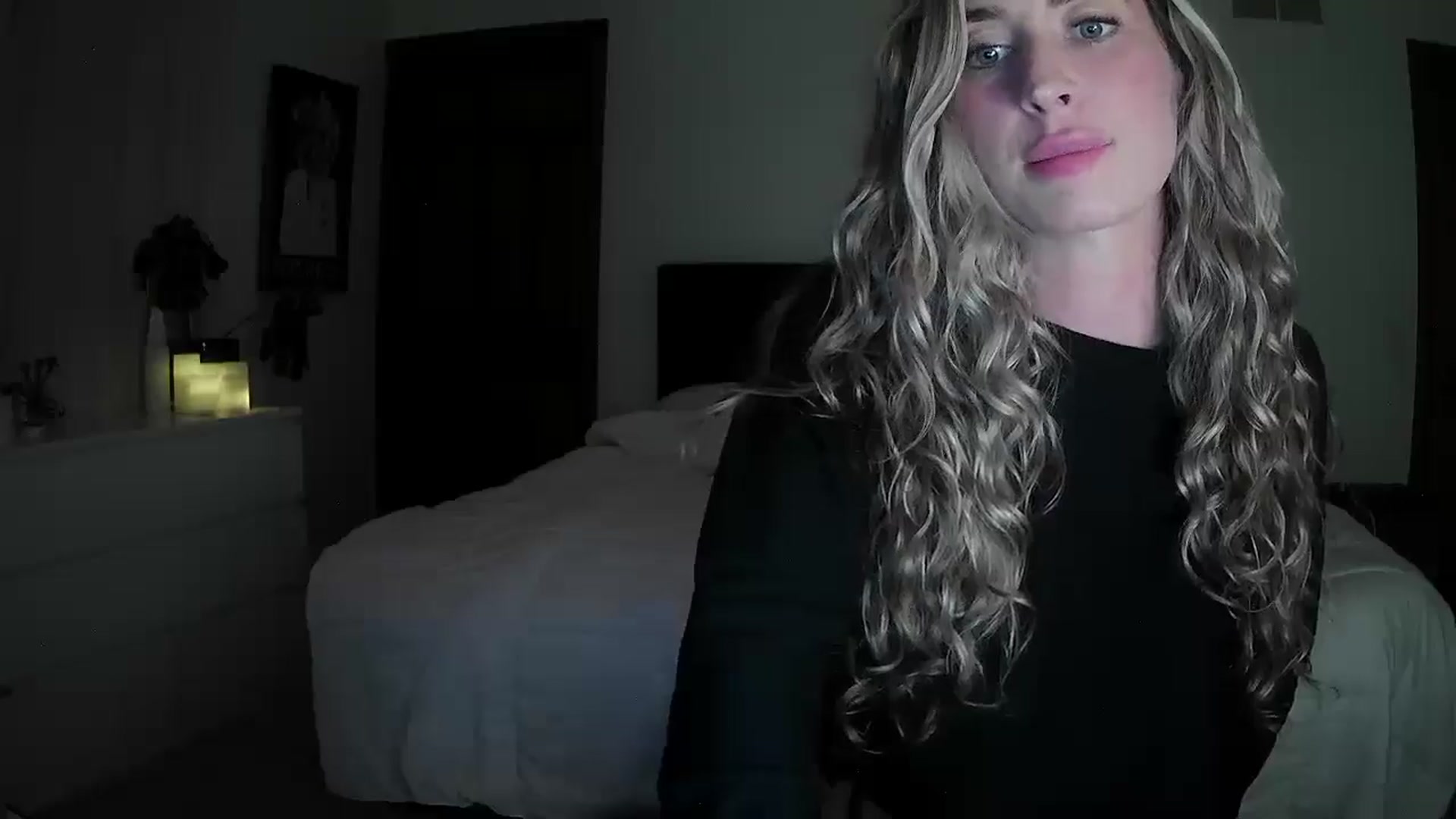 Gallery image thumbnail from Bambi20's myfreecams stream on, 04/19/2026, 05:03 image 19 of 20