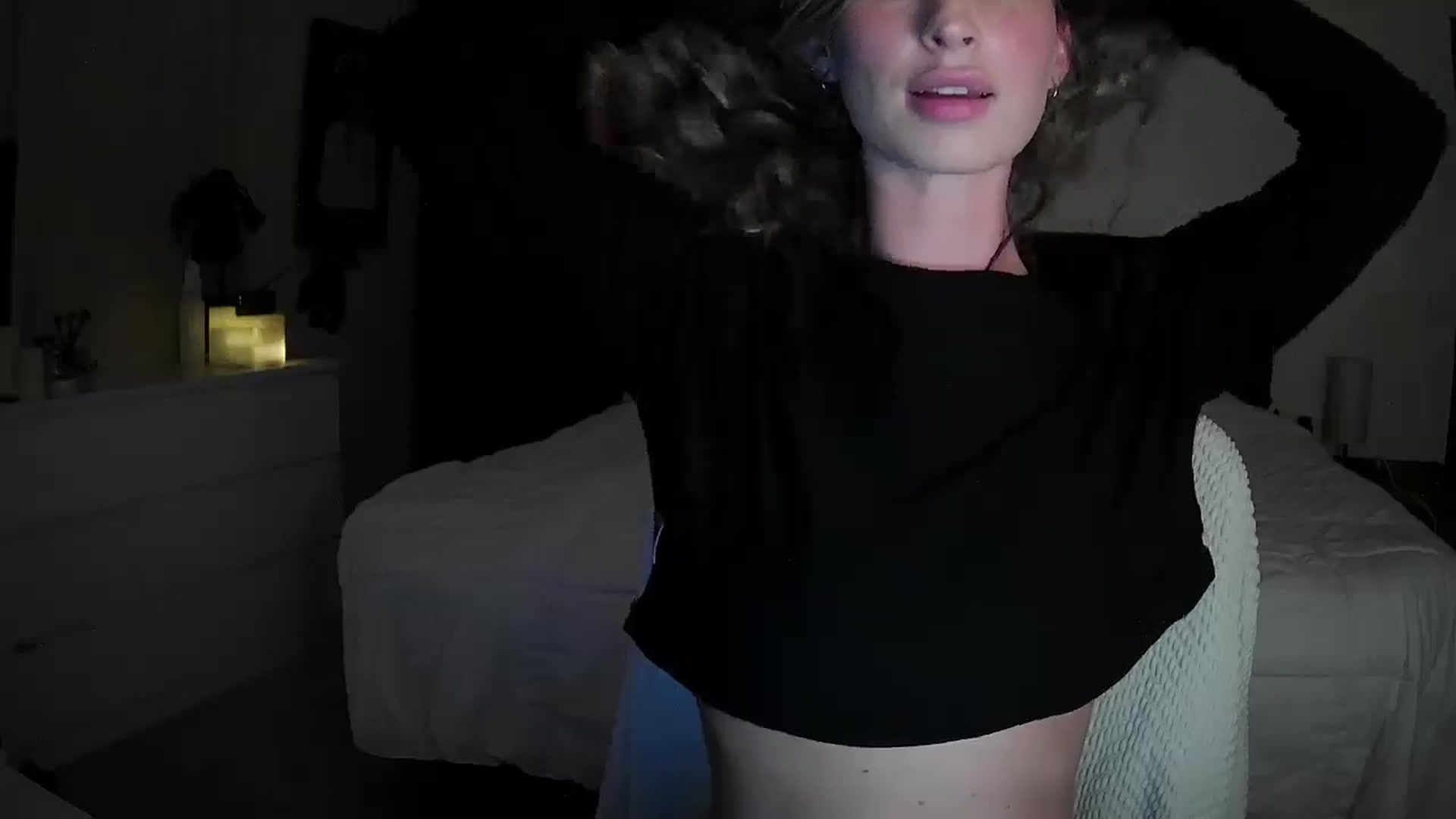 Gallery image thumbnail from Bambi20's myfreecams stream on, 04/19/2026, 05:35 image 18 of 20
