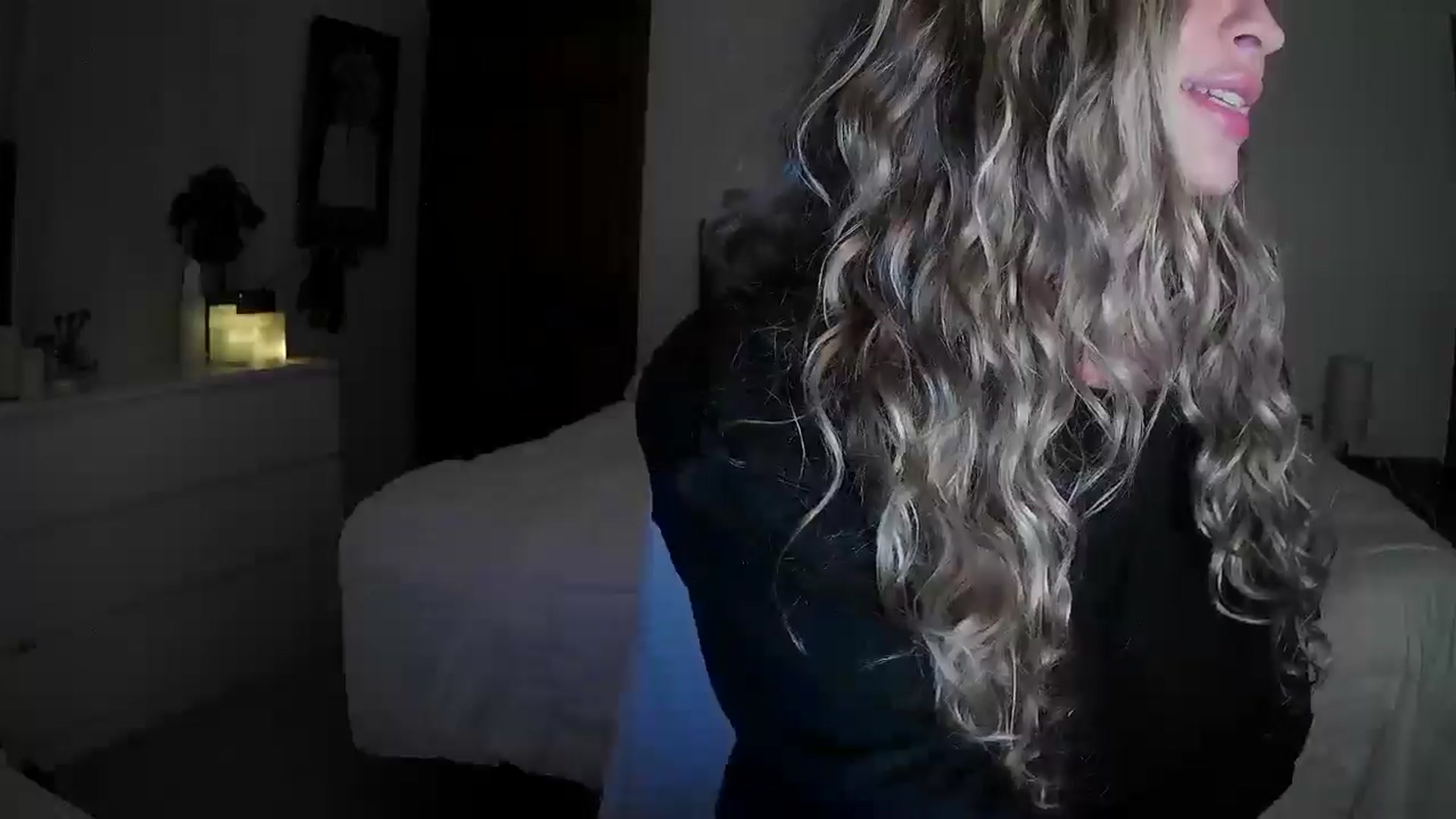Gallery image thumbnail from Bambi20's myfreecams stream on, 04/19/2026, 05:35 image 17 of 20